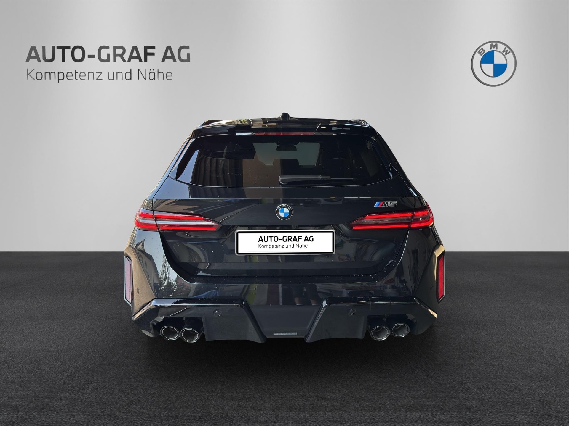 BMW M5 Touring xDrive-image-3