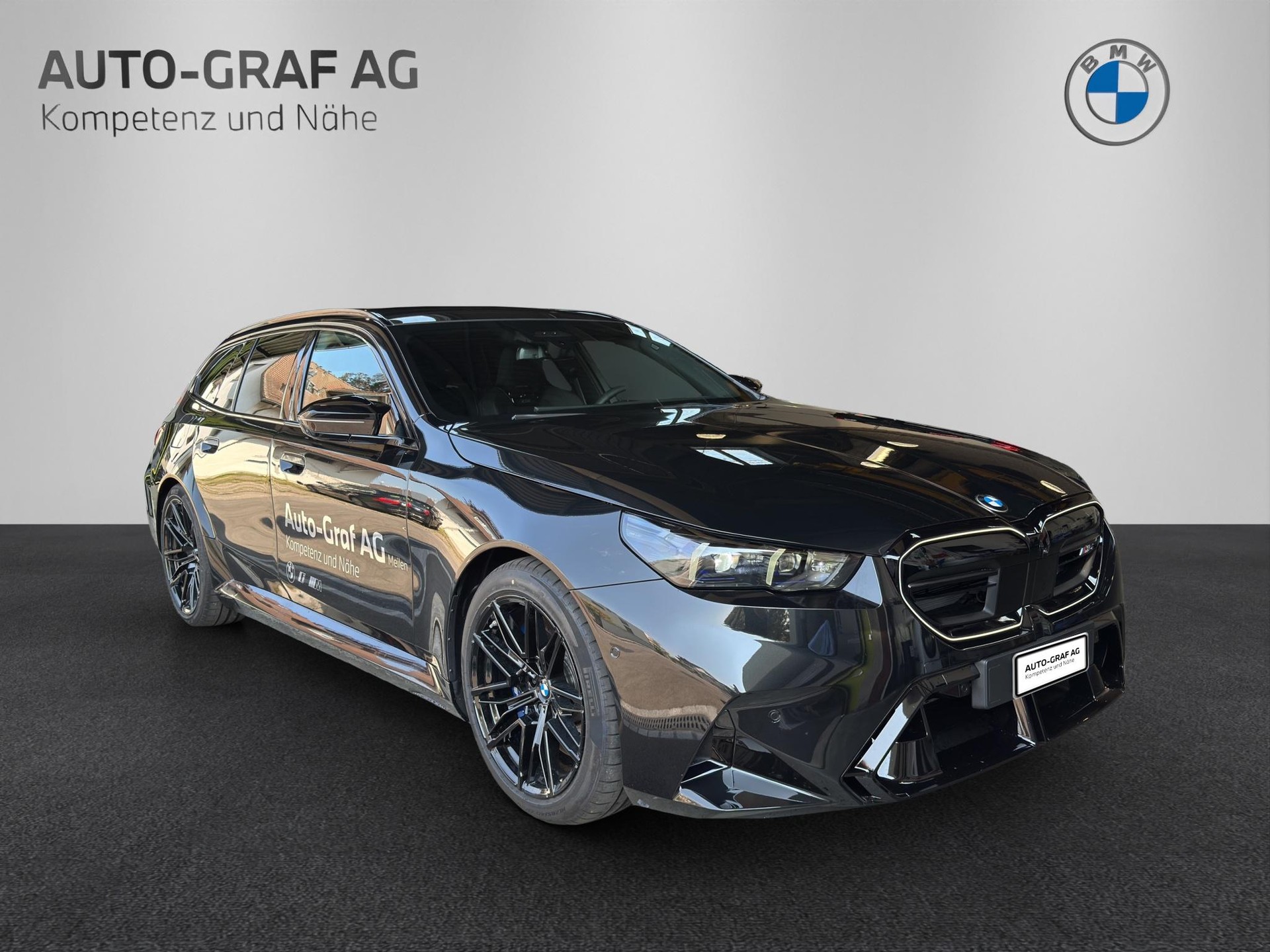 BMW M5 Touring xDrive-image-6