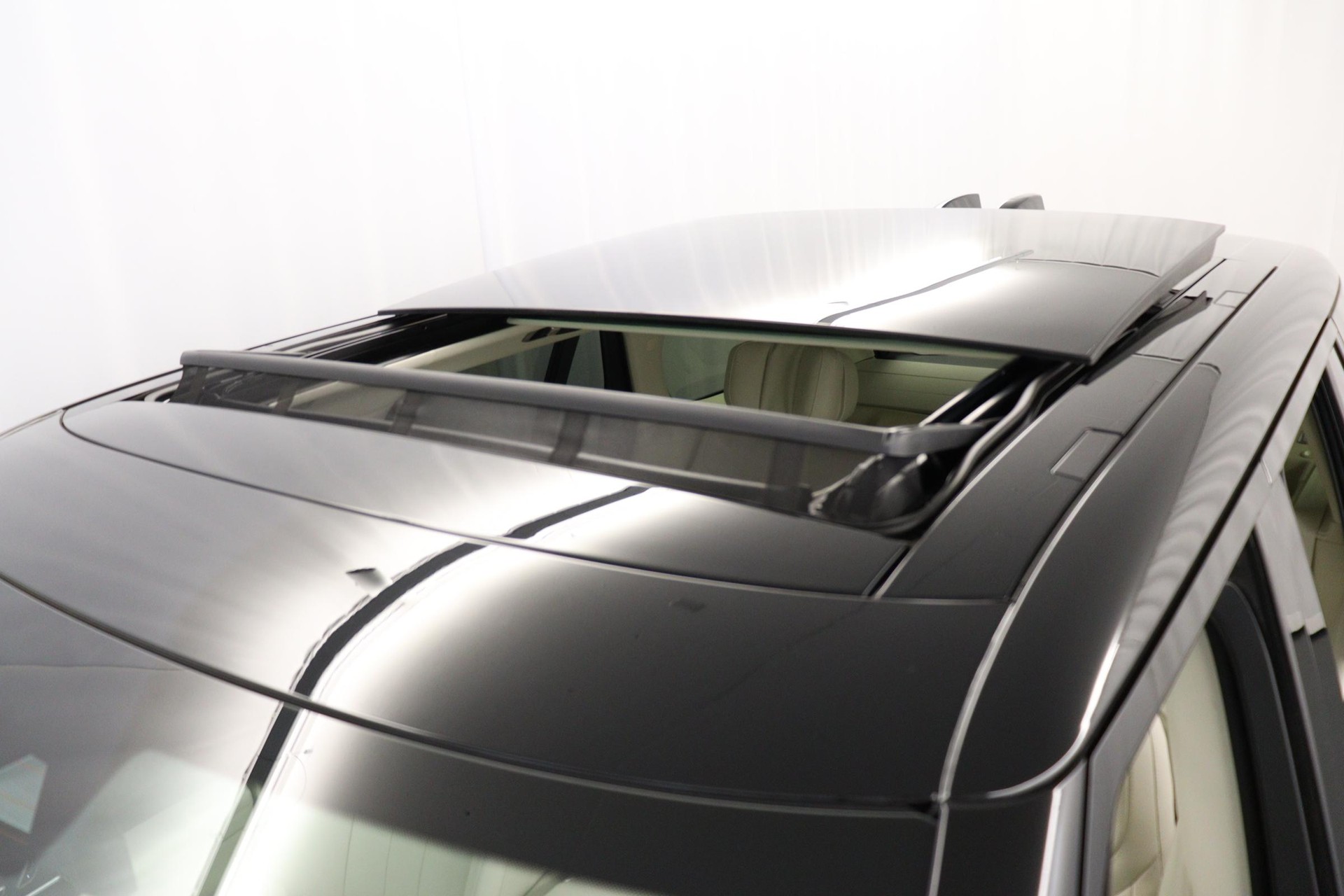 LAND ROVER Range Rover 4.4 V8 Autobiography-image-7