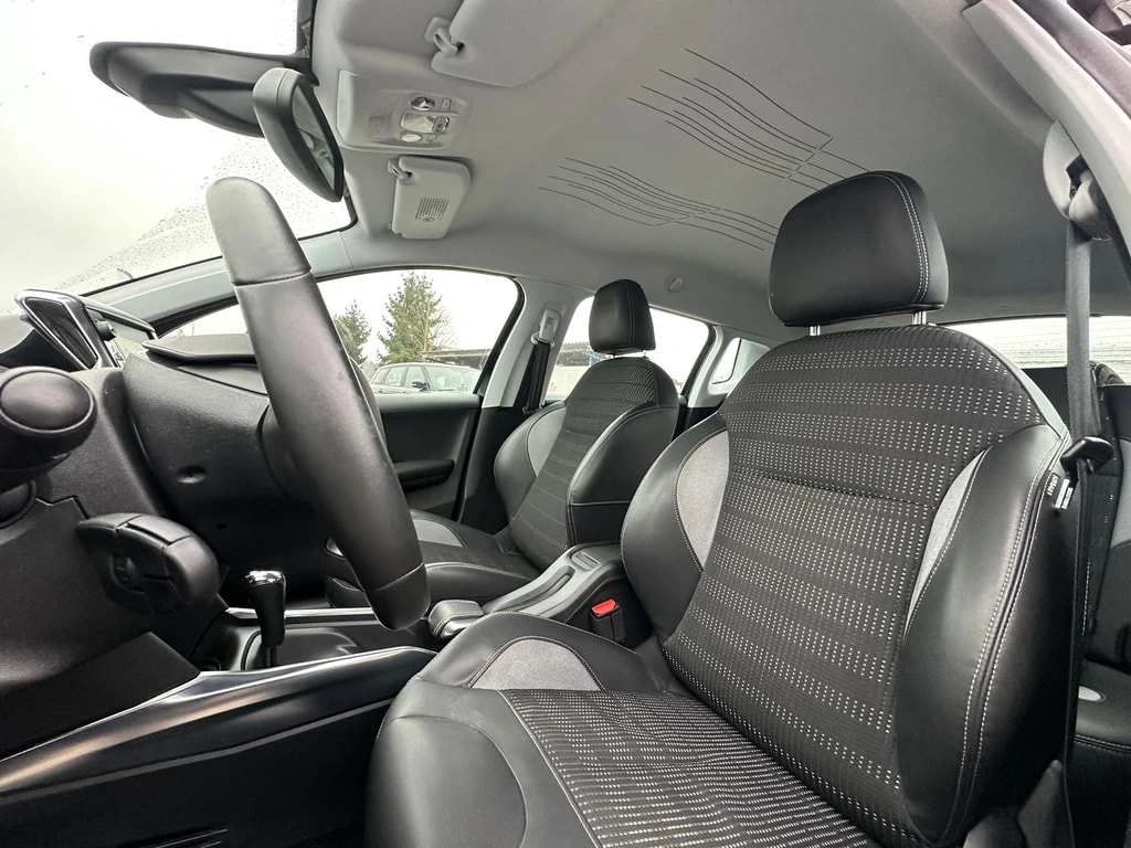 PEUGEOT 2008 1.6 VTI Active-image-7