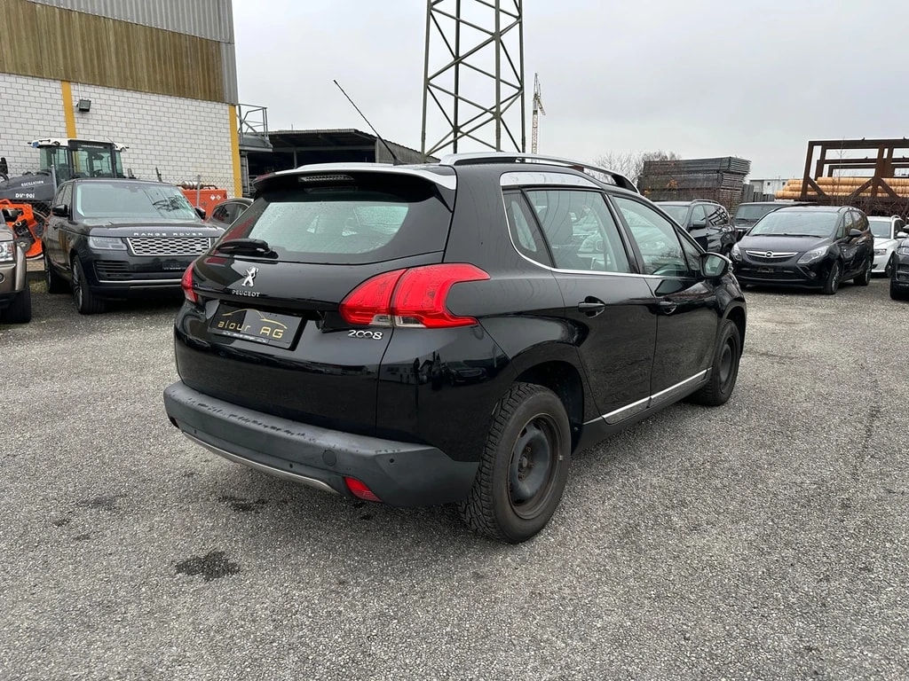PEUGEOT 2008 1.6 VTI Active-image-5
