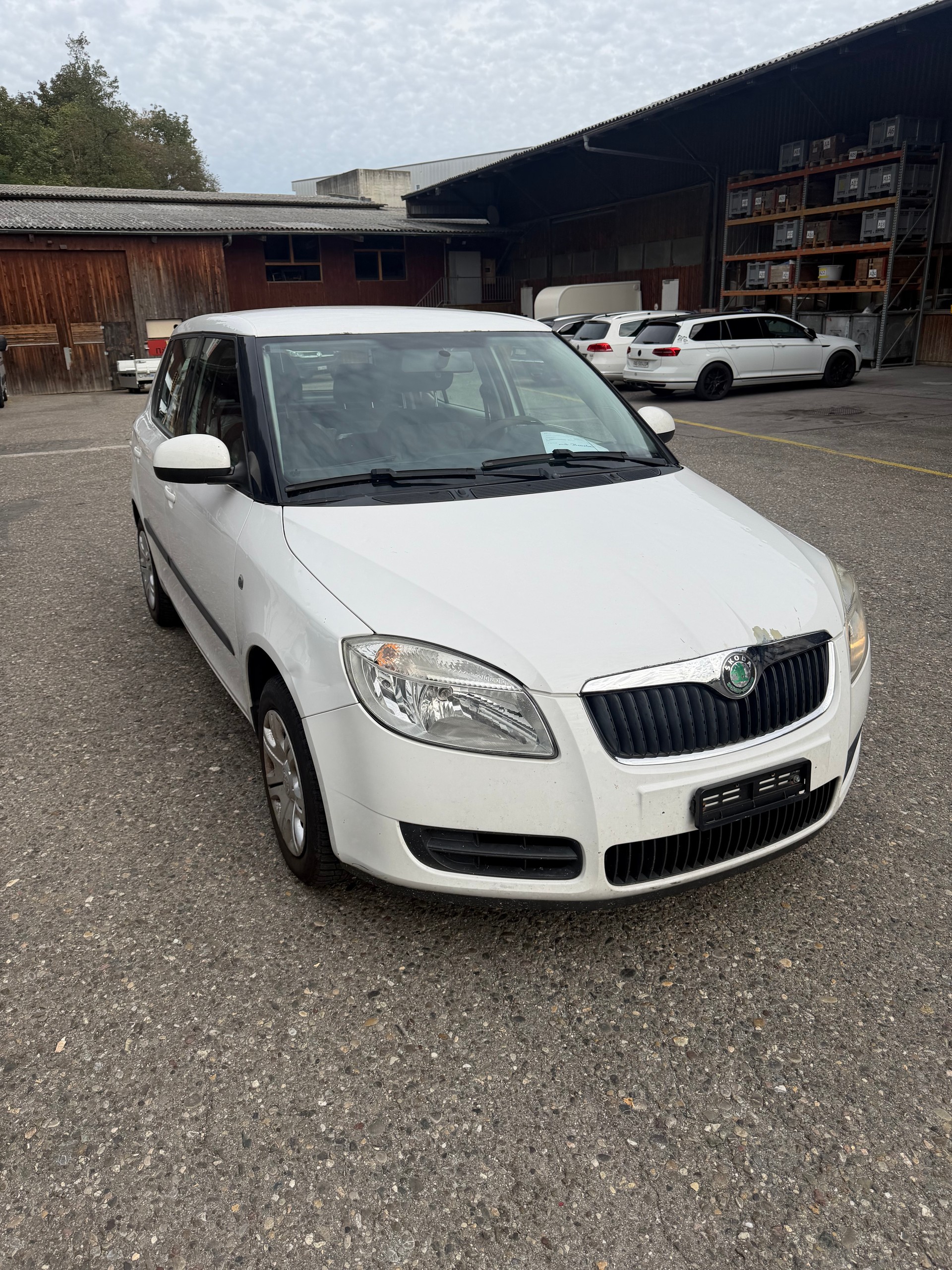 SKODA Fabia 1.2 Entry-image-1