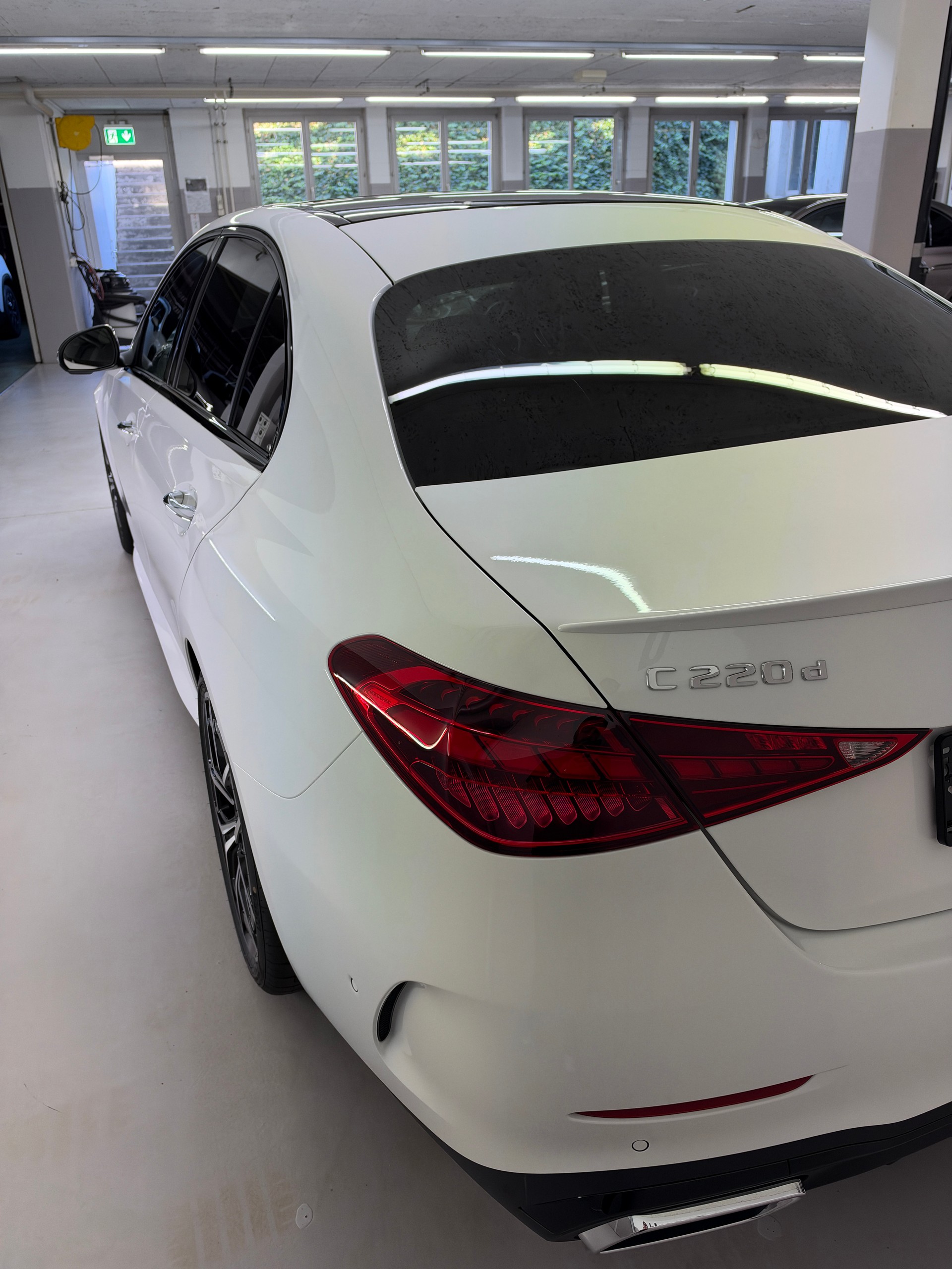 MERCEDES-BENZ C 220 d 4 Matic Swiss Star-image-6
