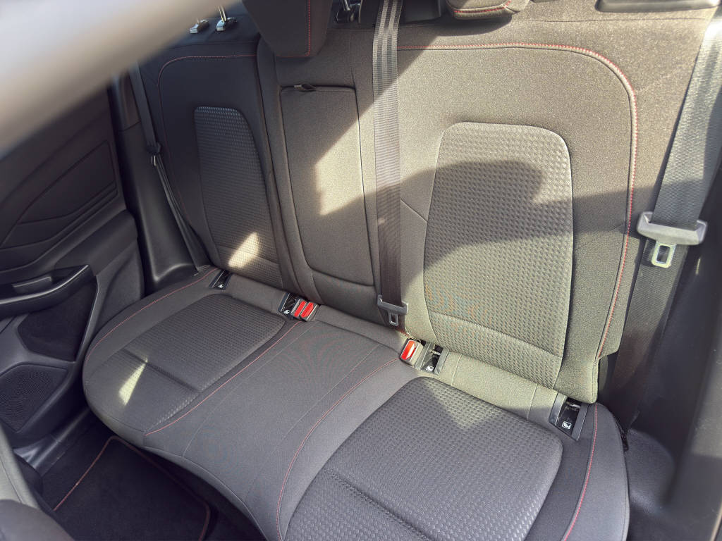 FORD Focus Station Wagon 1.0i EcoB Hybrid 155-image-14