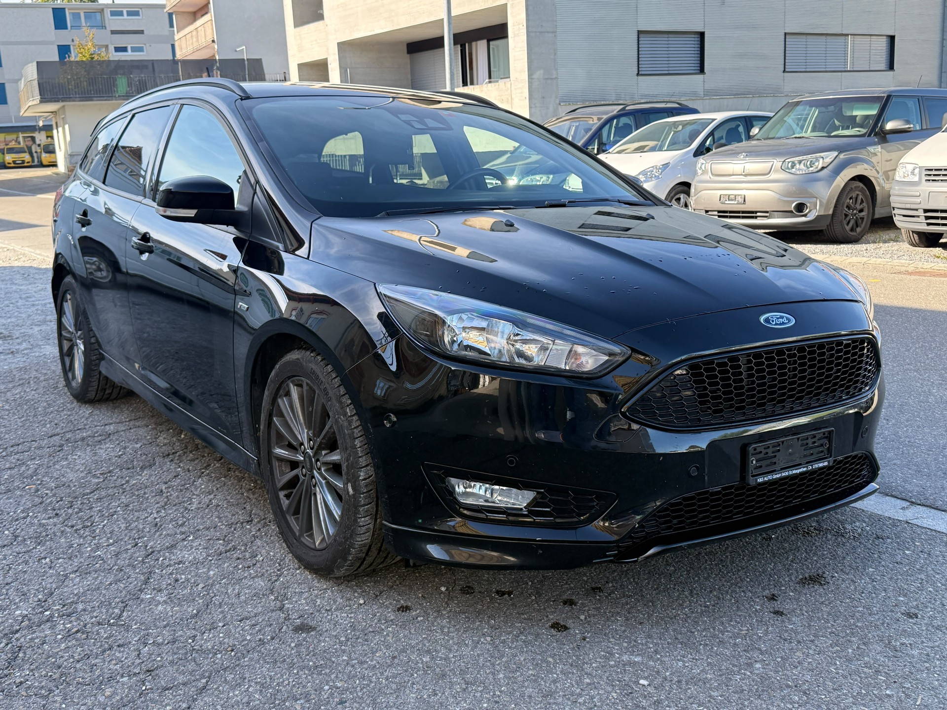 FORD Focus 1.5 SCTi Titanium X Automatic-image-0