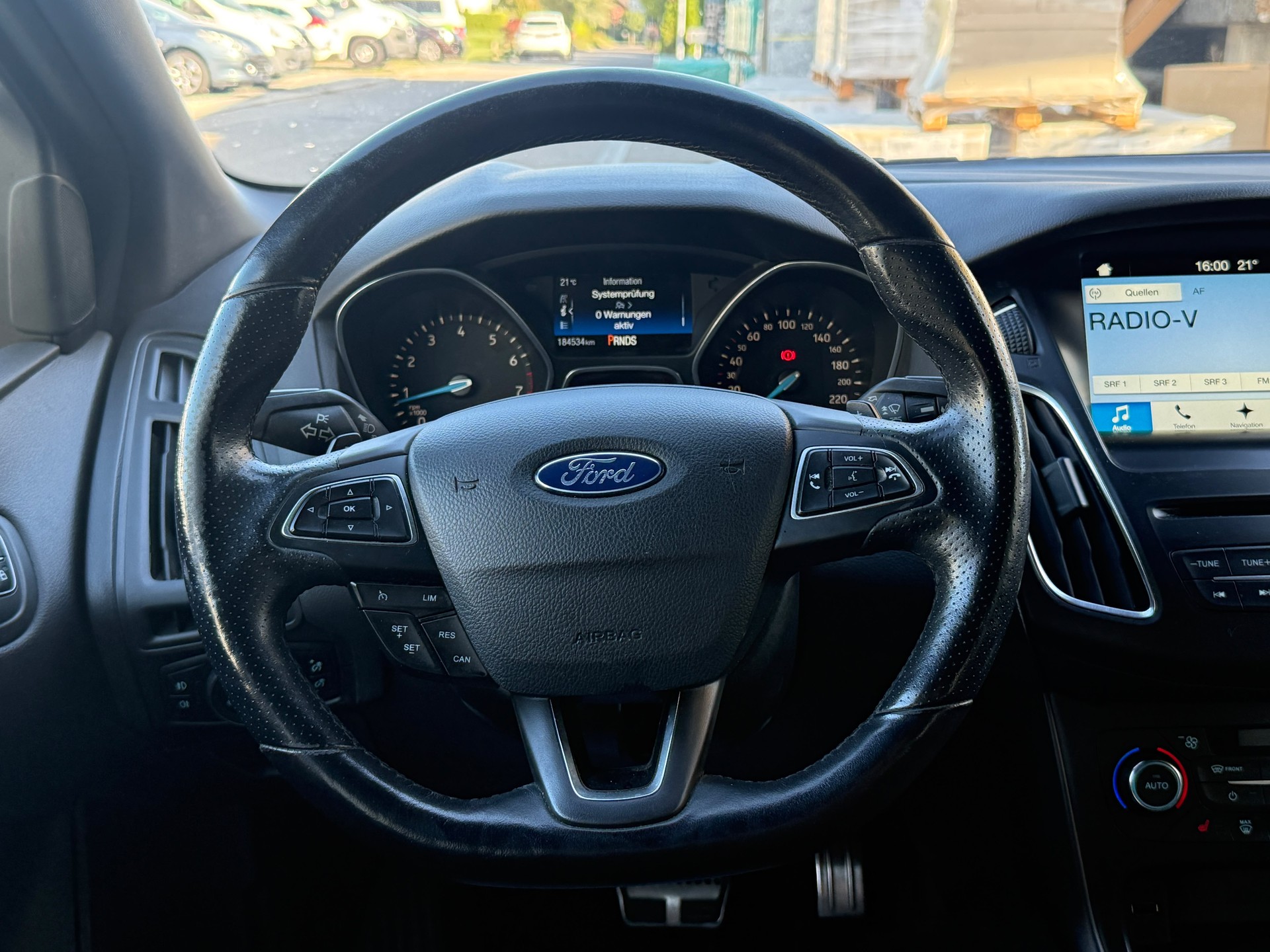 FORD Focus 1.5 SCTi Titanium X Automatic-image-12