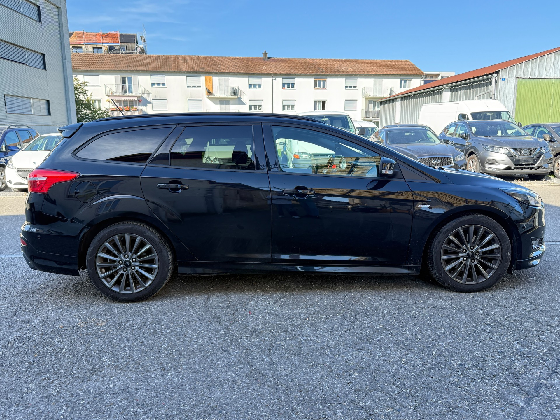 FORD Focus 1.5 SCTi Titanium X Automatic-image-1