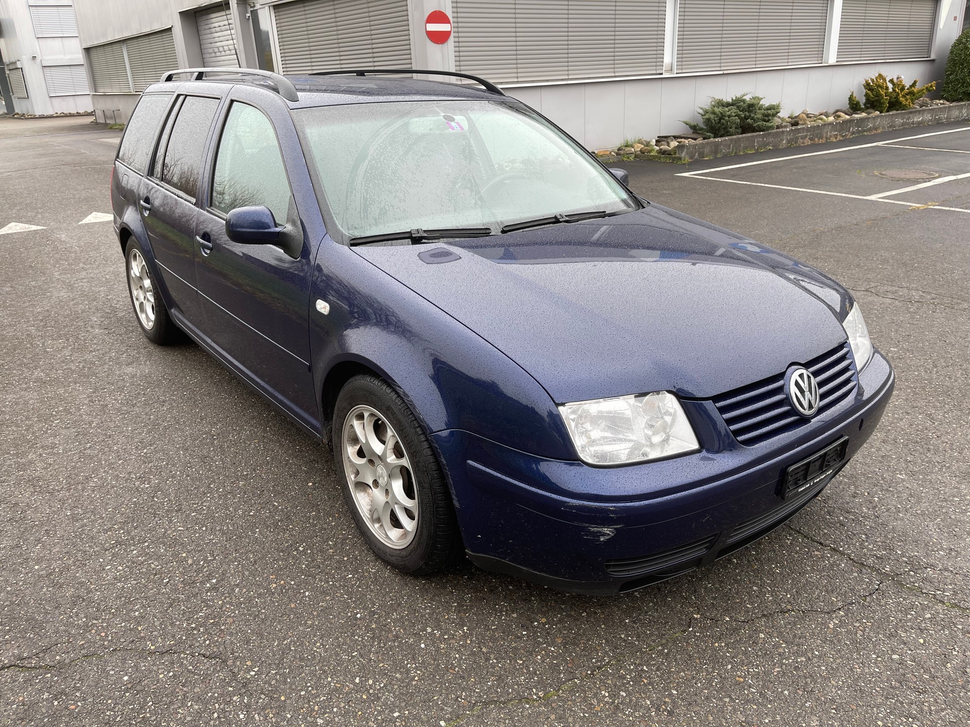 VW Bora Variant 2.8 Highline 4Motion-image-2
