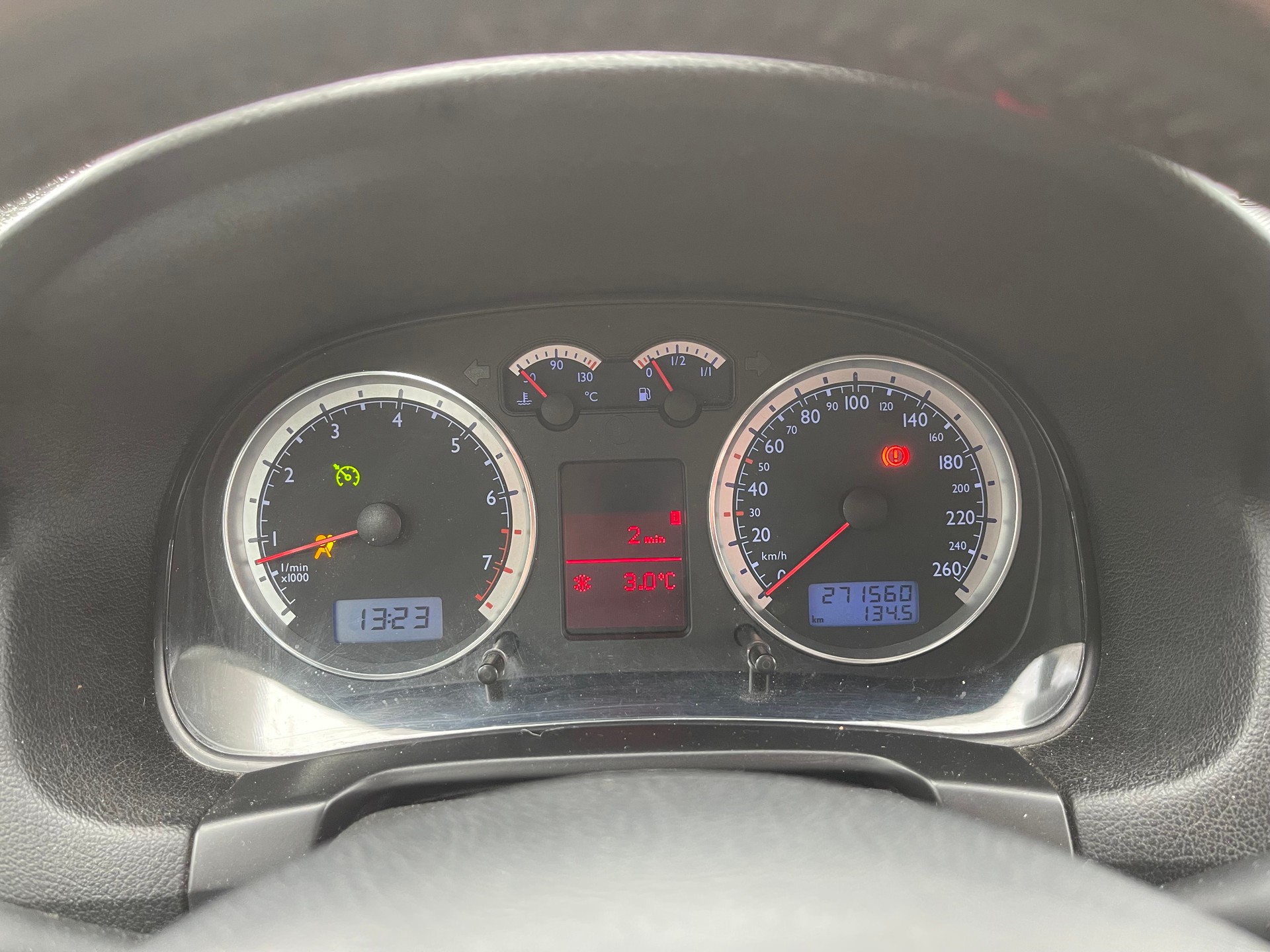 VW Bora Variant 2.8 Highline 4Motion-image-9