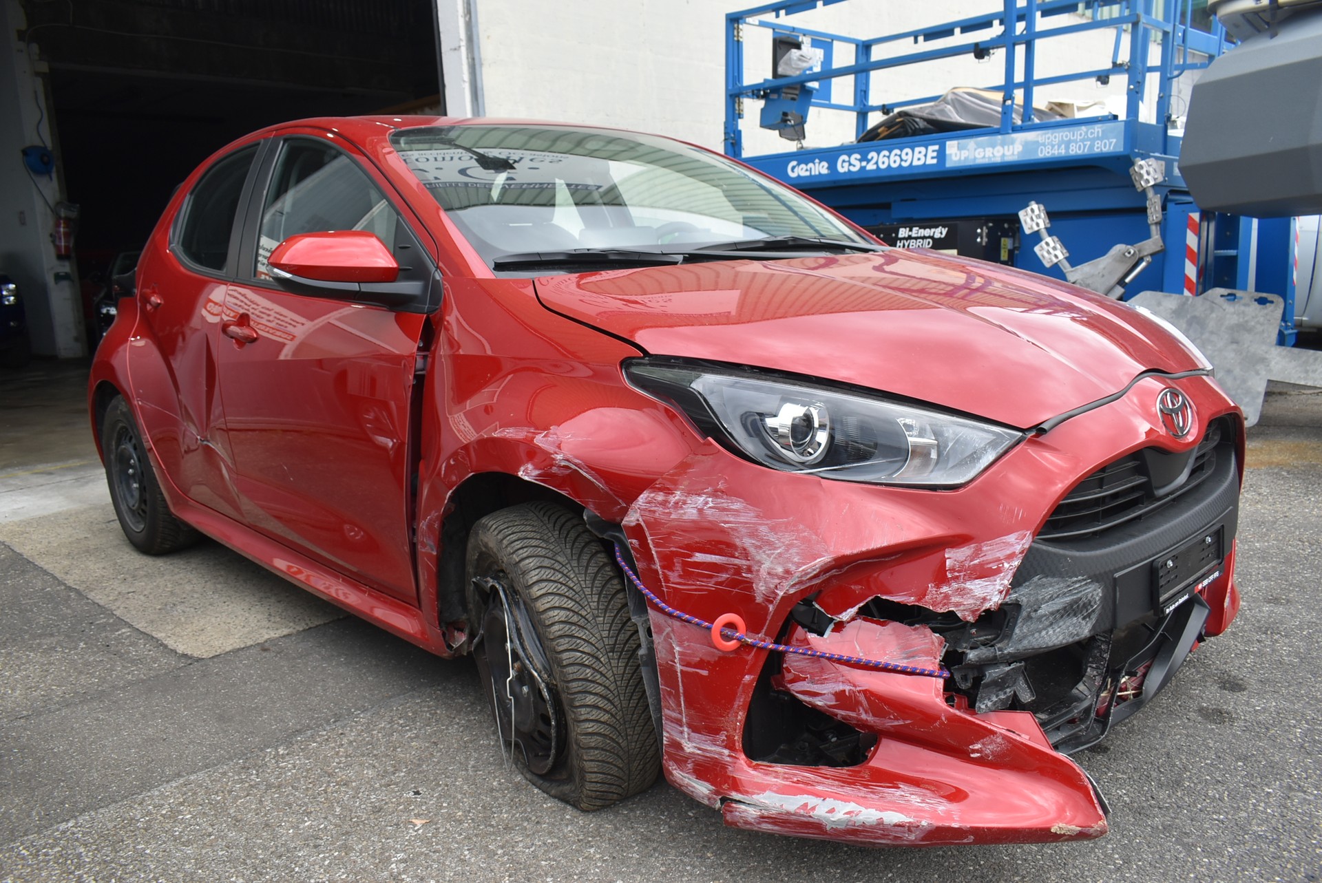 TOYOTA Yaris 1.5 Comfort e-CVT-image-6
