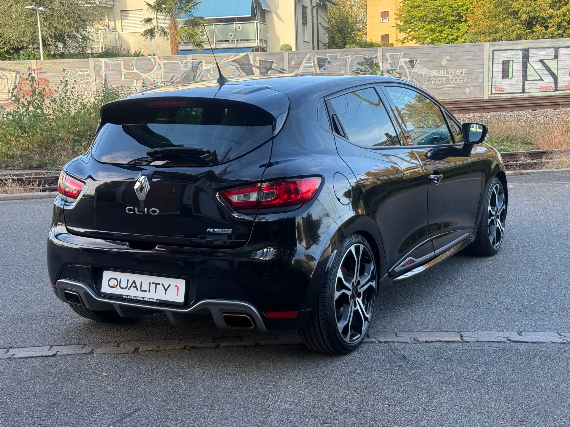 RENAULT Clio 1.6 T RS 220 Trophy EDC-image-5
