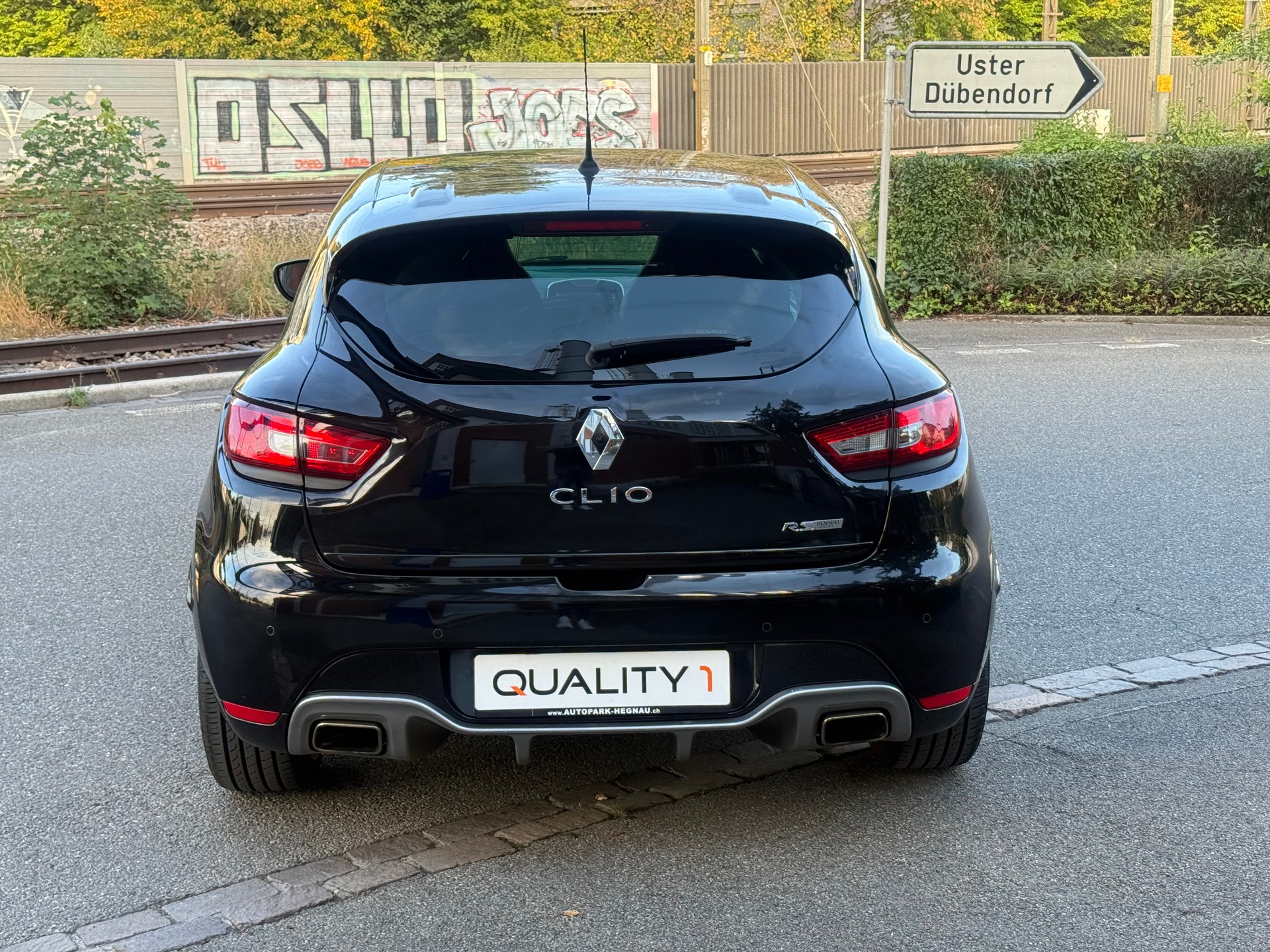 RENAULT Clio 1.6 T RS 220 Trophy EDC-image-4