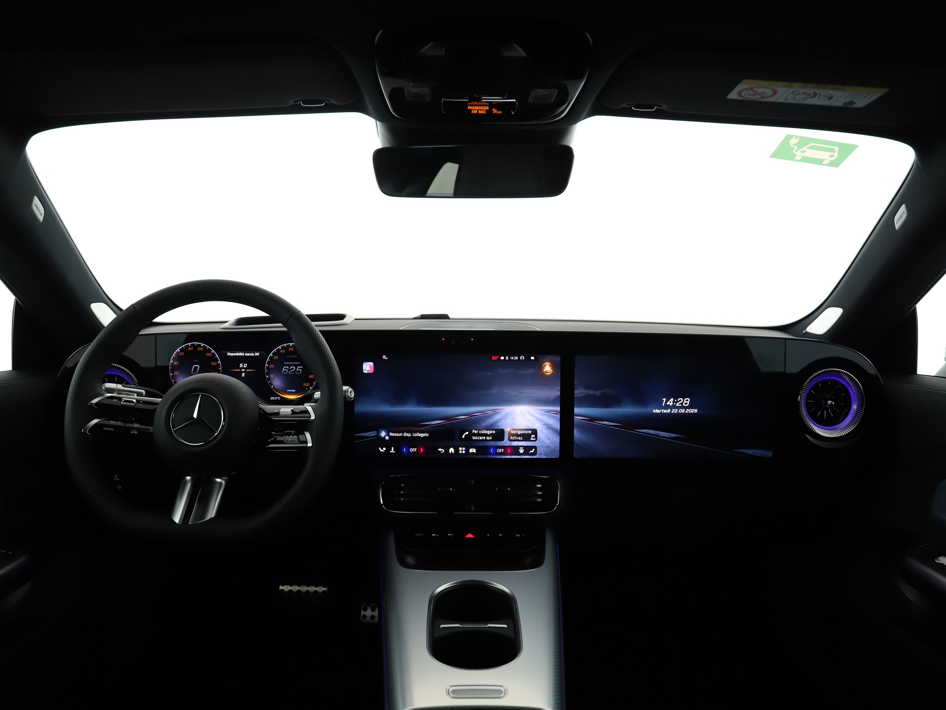 MERCEDES-BENZ CLA 350 4MATIC EQ-image-13