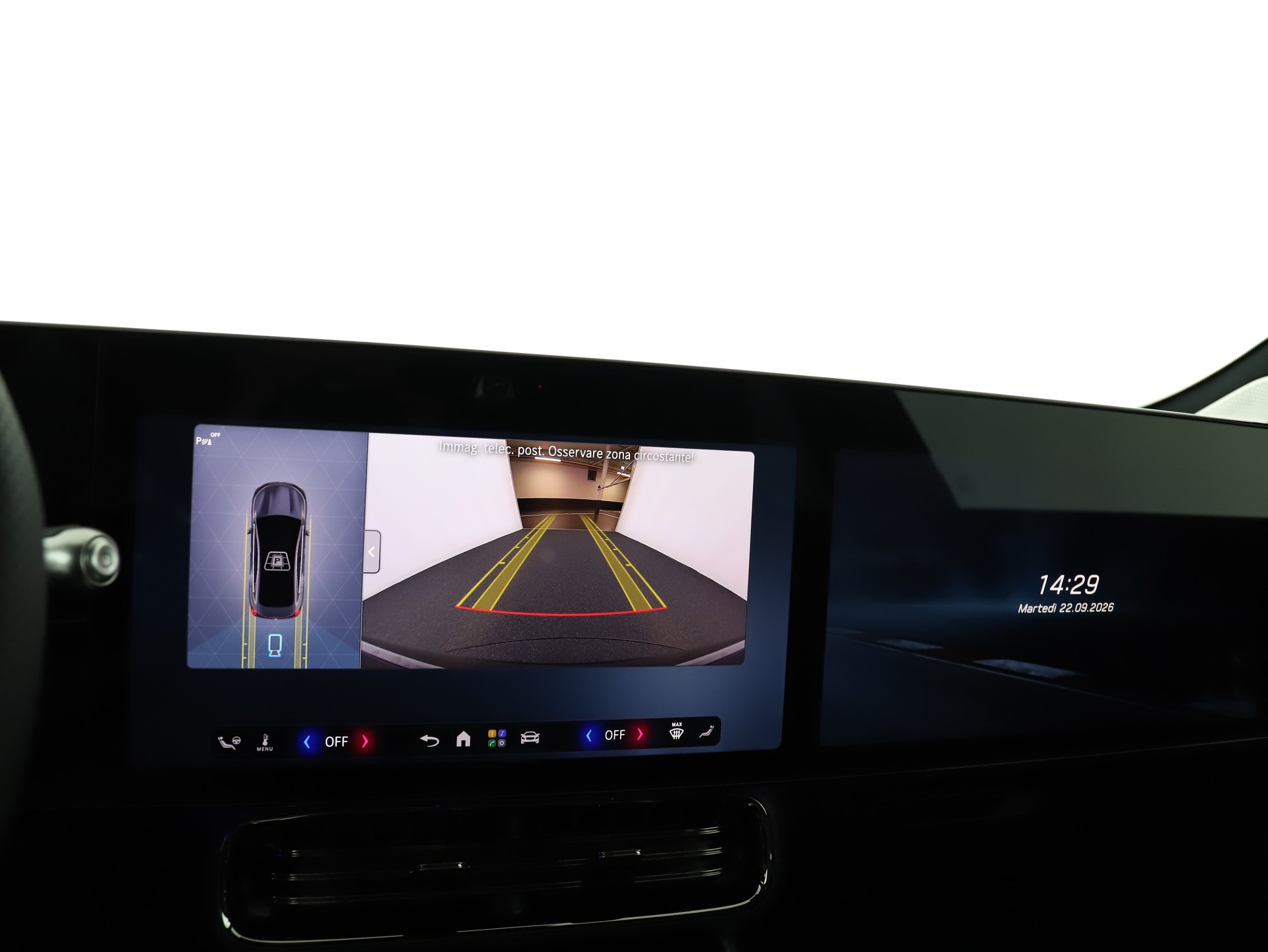 MERCEDES-BENZ CLA 350 4MATIC EQ-image-15