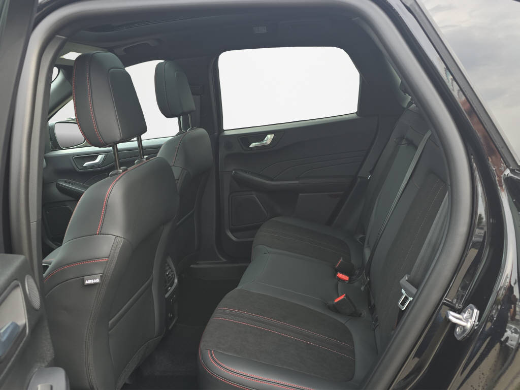 FORD Kuga 2.5 Plug-in Hybrid ST-Line X-image-14