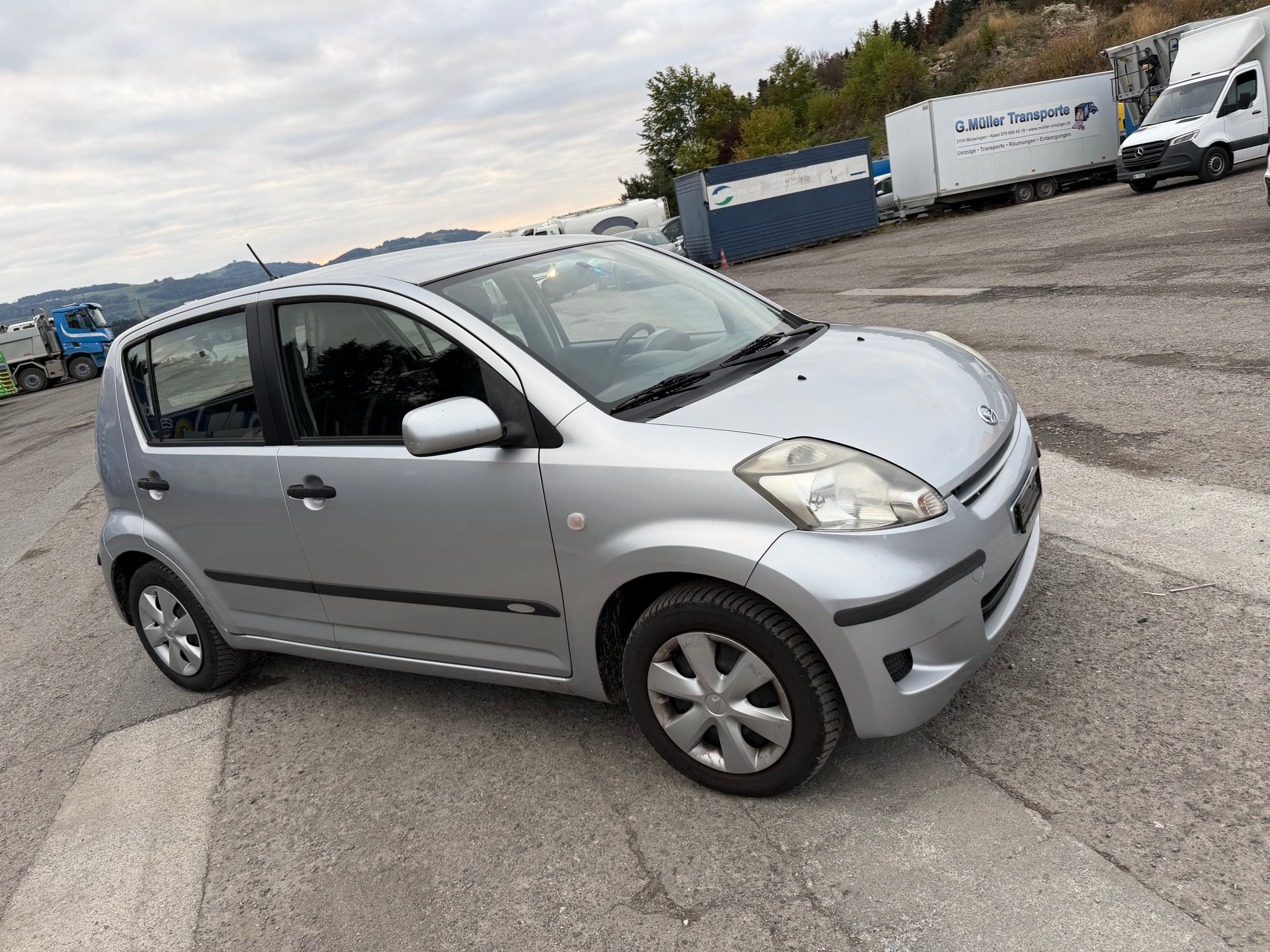 DAIHATSU Sirion 1.3-image-1