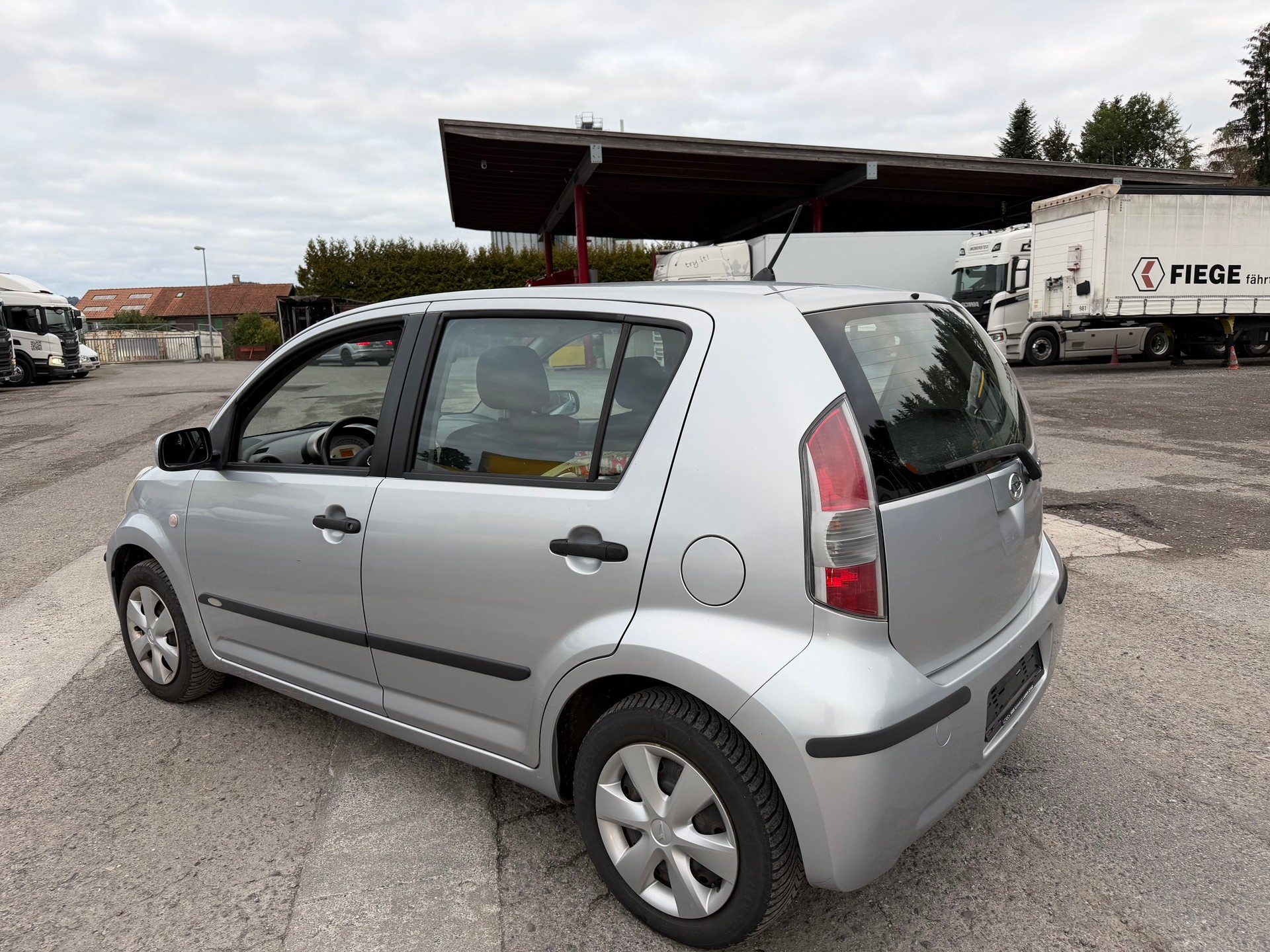 DAIHATSU Sirion 1.3-image-4