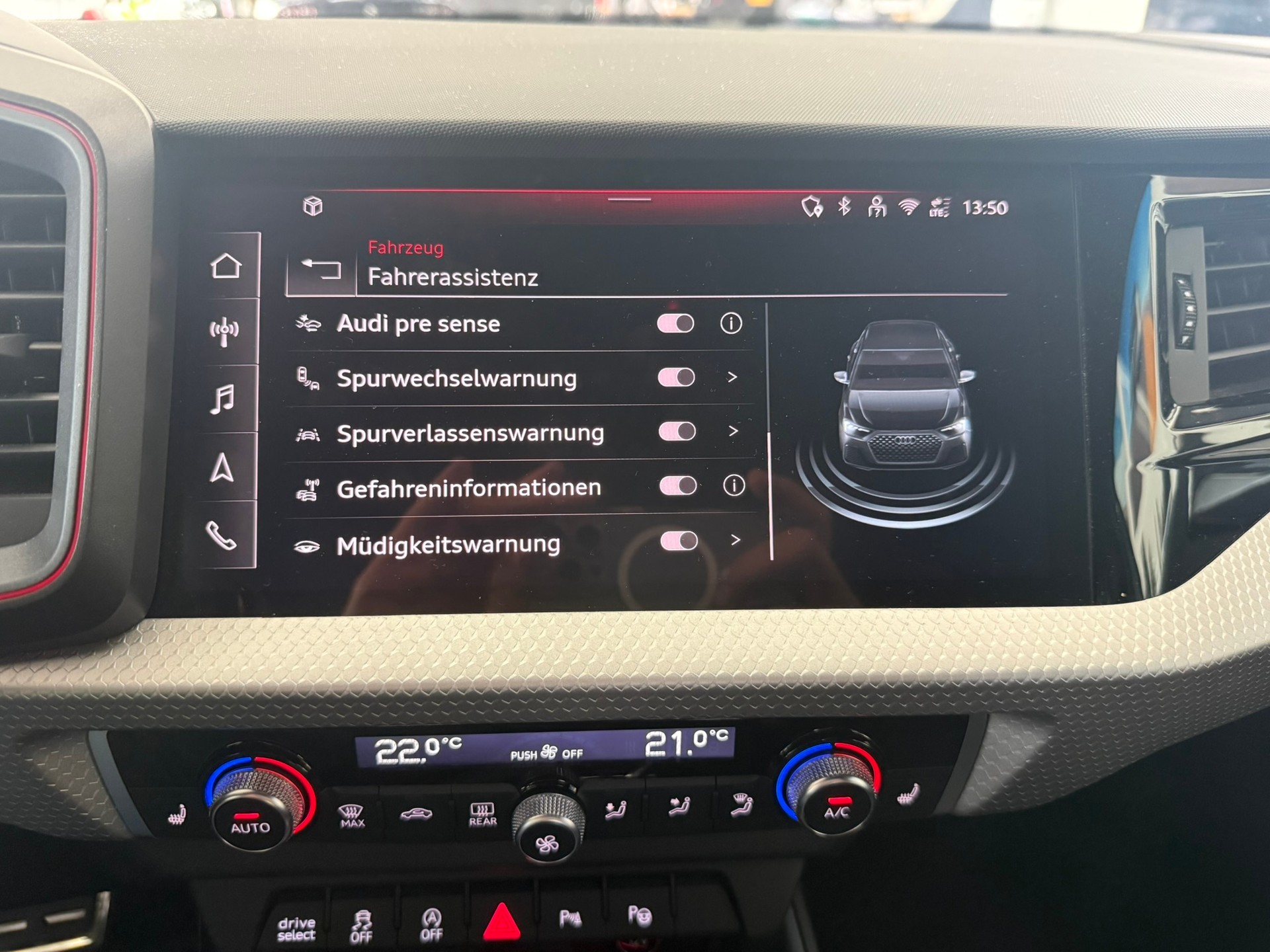 AUDI A1 Sportback 40 TFSI S Line S-tronic, Pfeilgrau Perleffekt-image-21