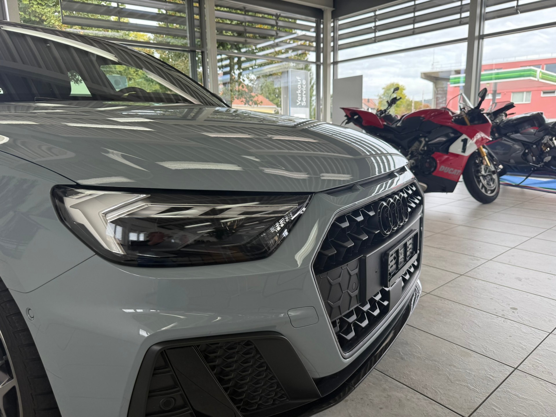 AUDI A1 Sportback 40 TFSI S Line S-tronic, Pfeilgrau Perleffekt-image-27