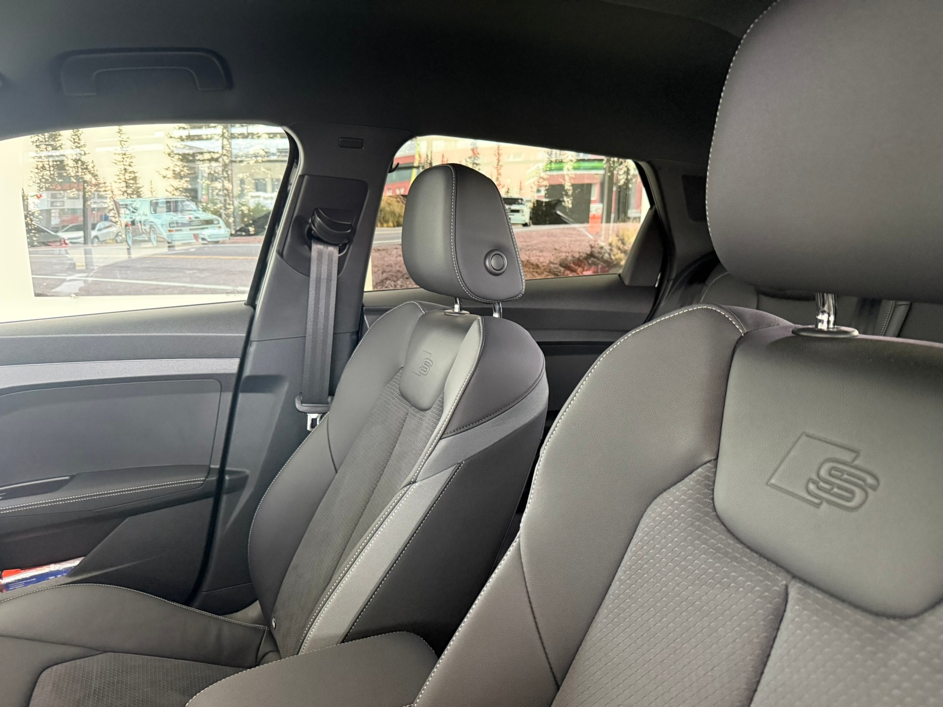 AUDI A1 Sportback 40 TFSI S Line S-tronic, Pfeilgrau Perleffekt-image-14