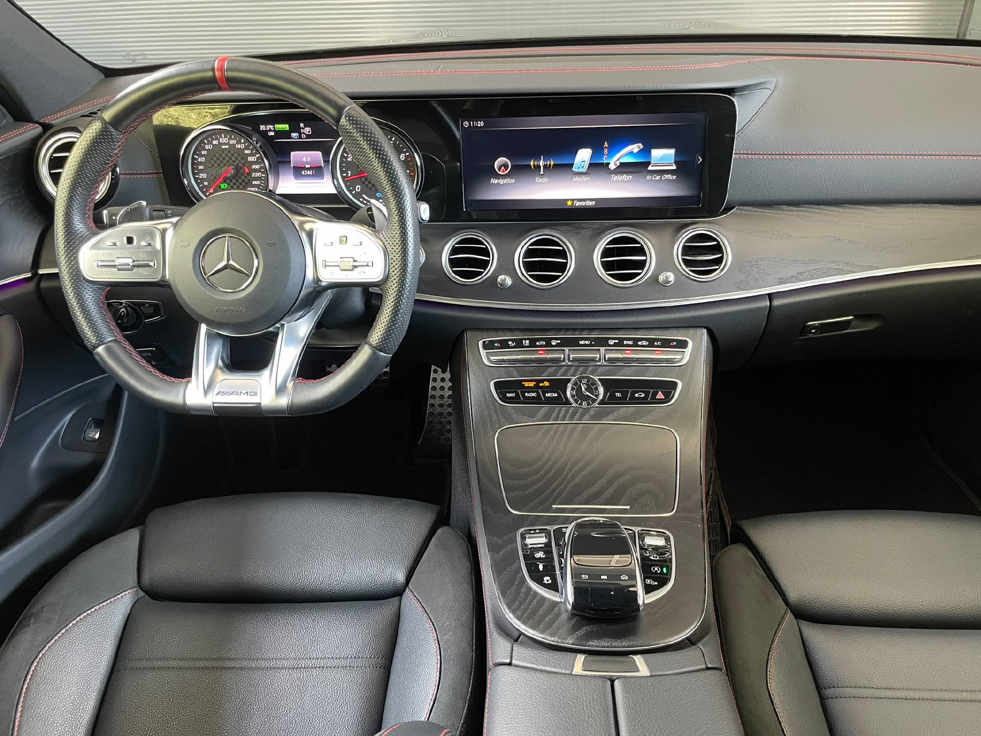 MERCEDES-BENZ E 53 AMG 4matic+ Kombi-image-6