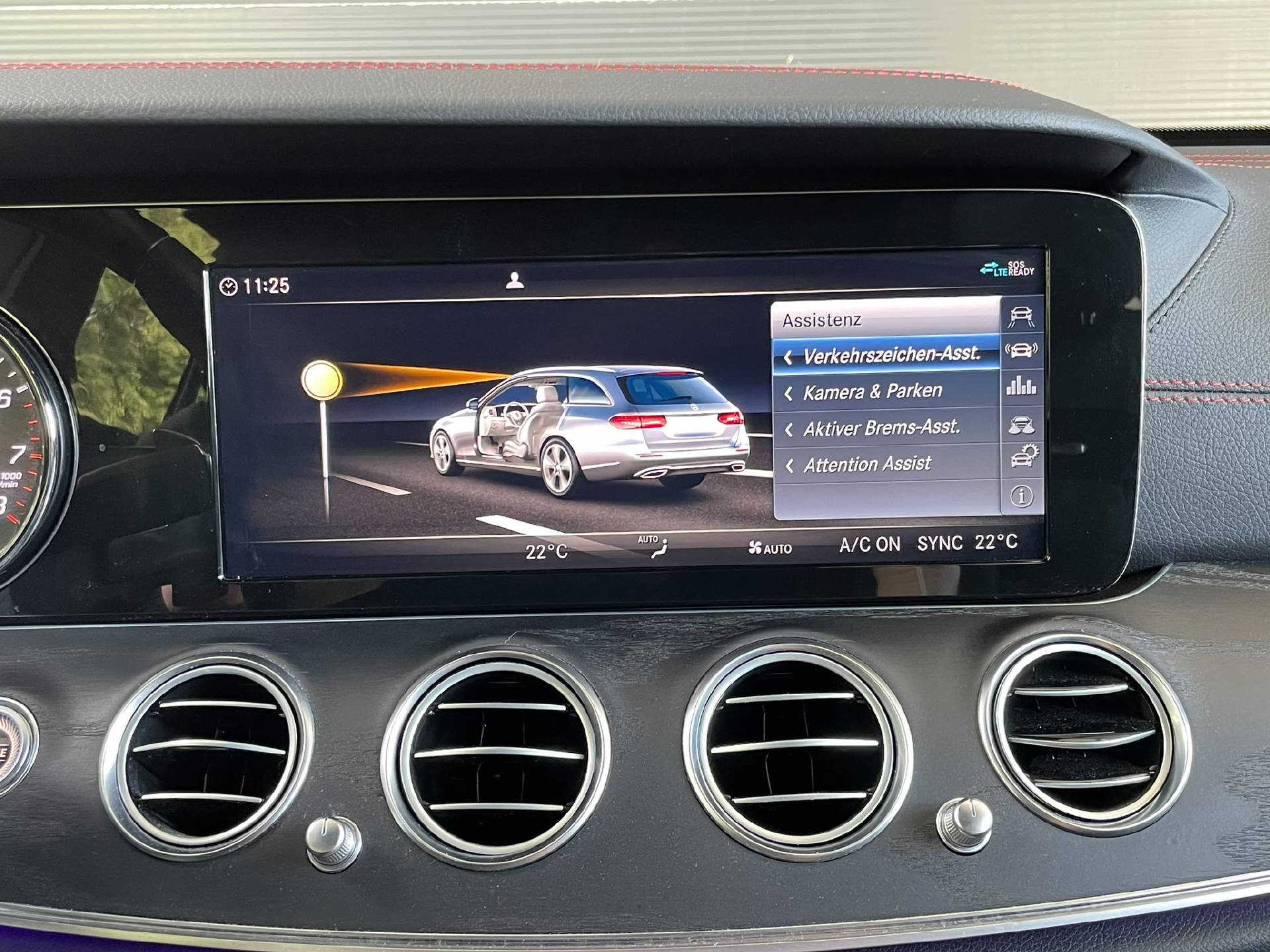 MERCEDES-BENZ E 53 AMG 4matic+ Kombi-image-9