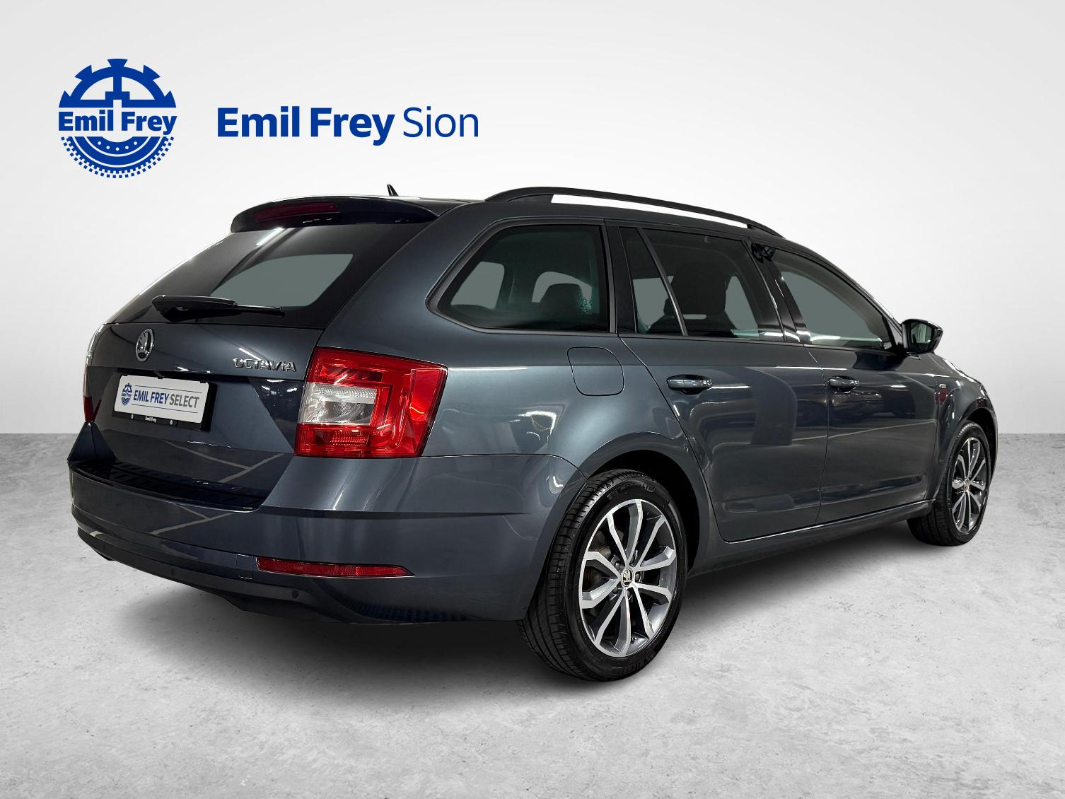 SKODA Octavia Combi 2.0 TSI Soleil 4x4 DSG-image-2