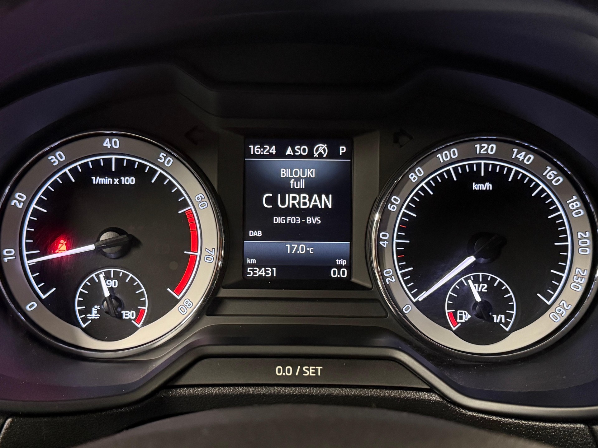 SKODA Octavia Combi 2.0 TSI Soleil 4x4 DSG-image-14