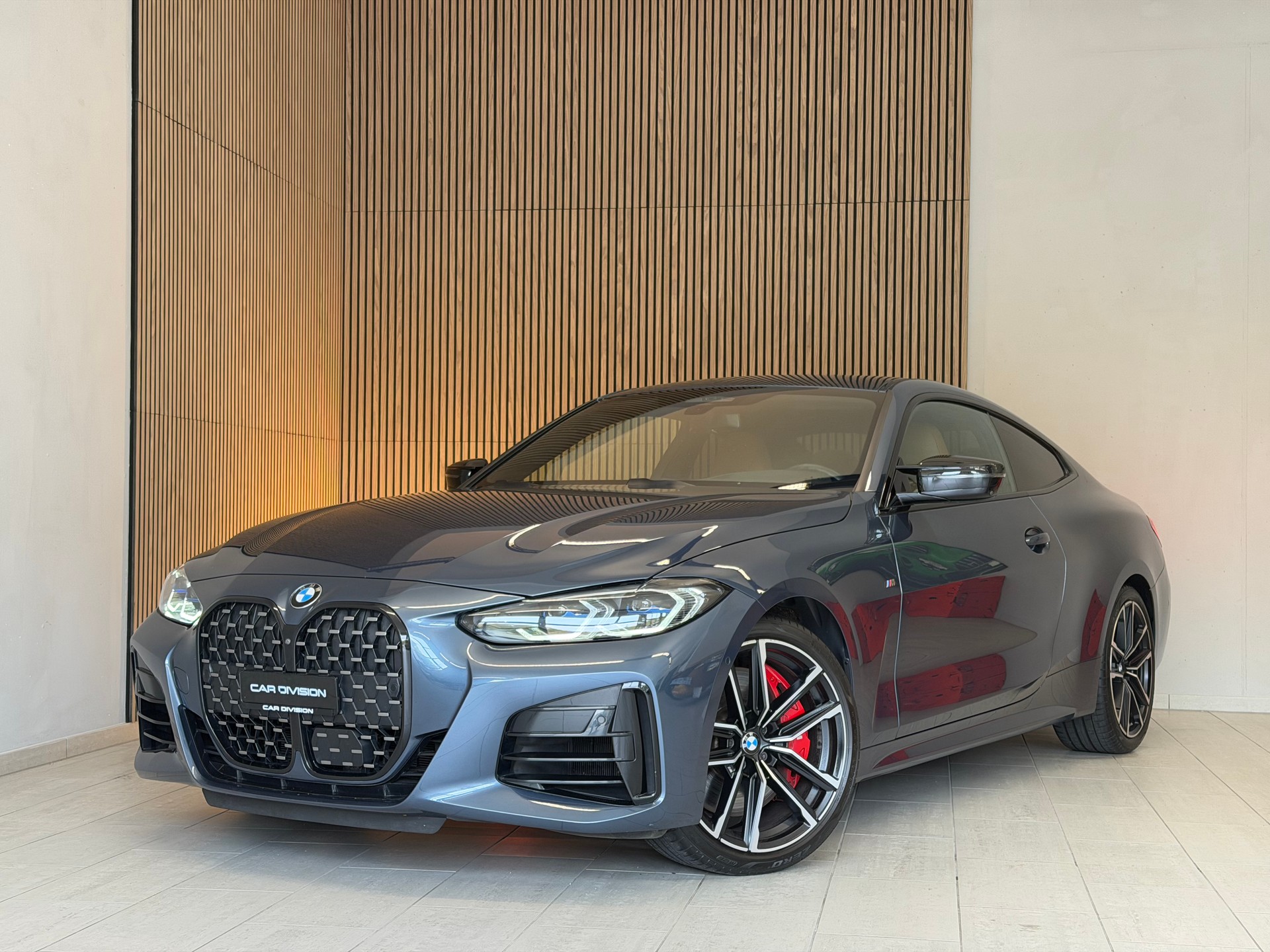 BMW M440i xDrive 48V Coupé Steptronic-image-0