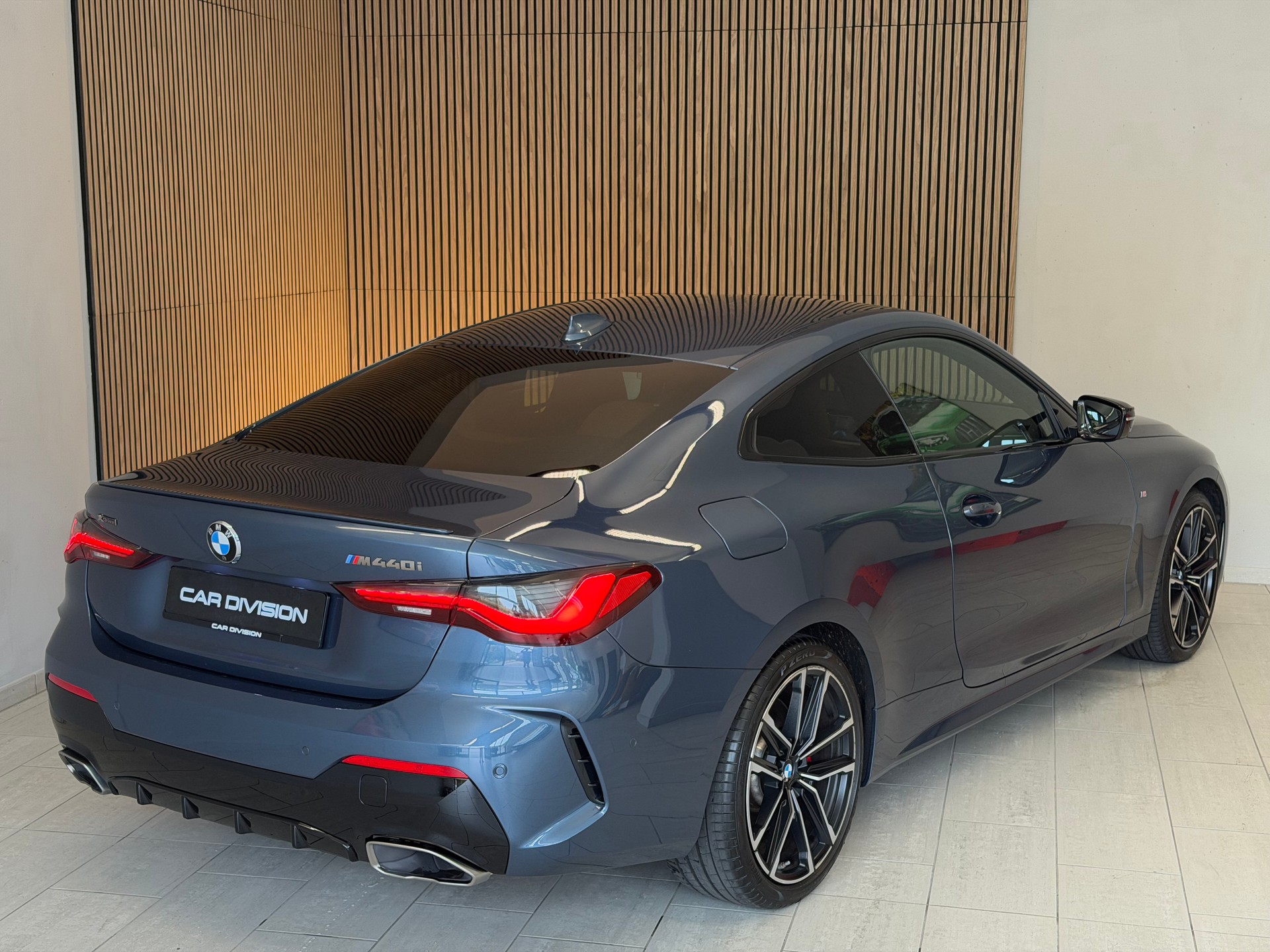 BMW M440i xDrive 48V Coupé Steptronic-image-9