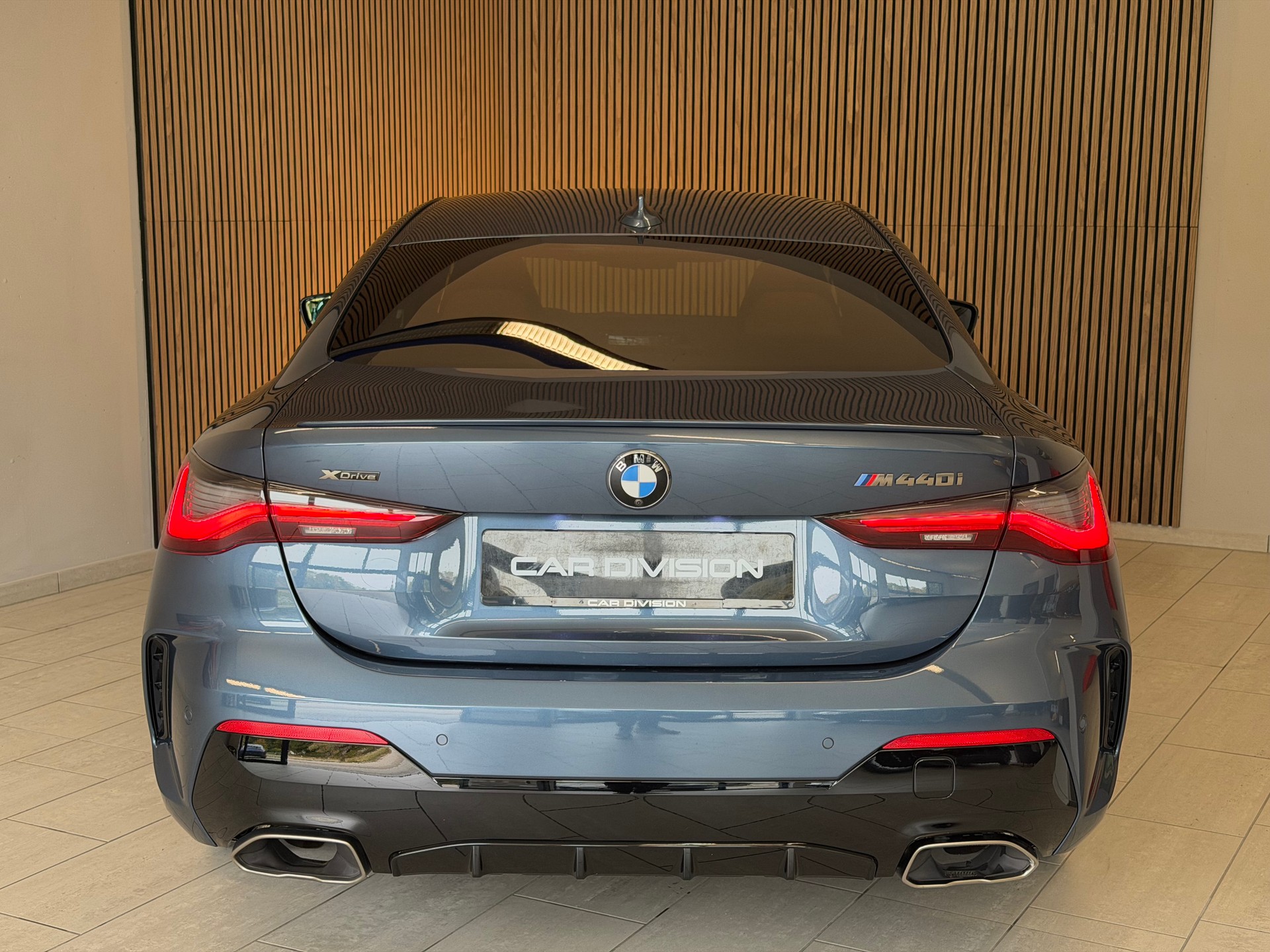 BMW M440i xDrive 48V Coupé Steptronic-image-10