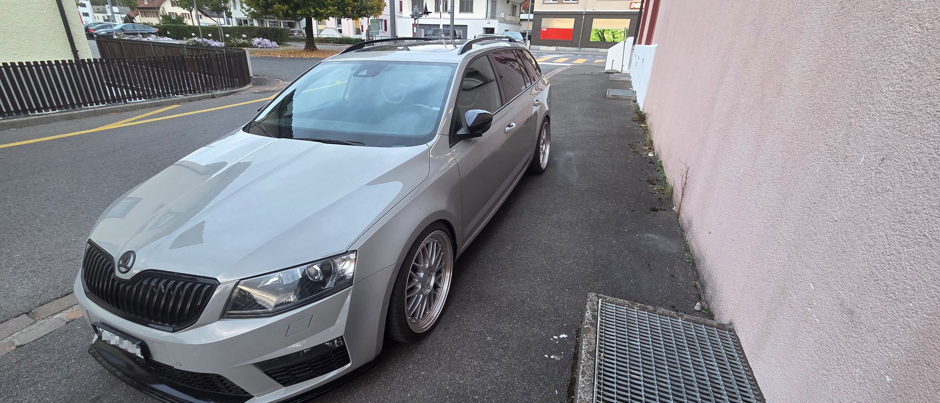 SKODA 2.0 TSI RS DSG-image-1