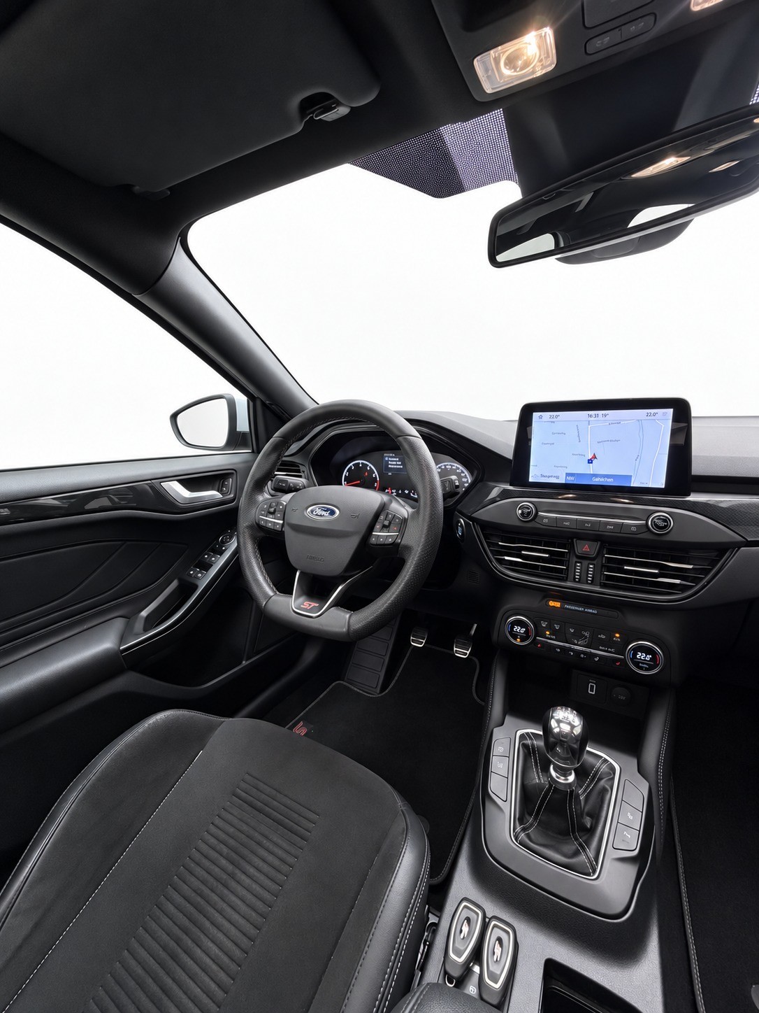 FORD Focus ST 2.3 EcoBoost ST-image-17