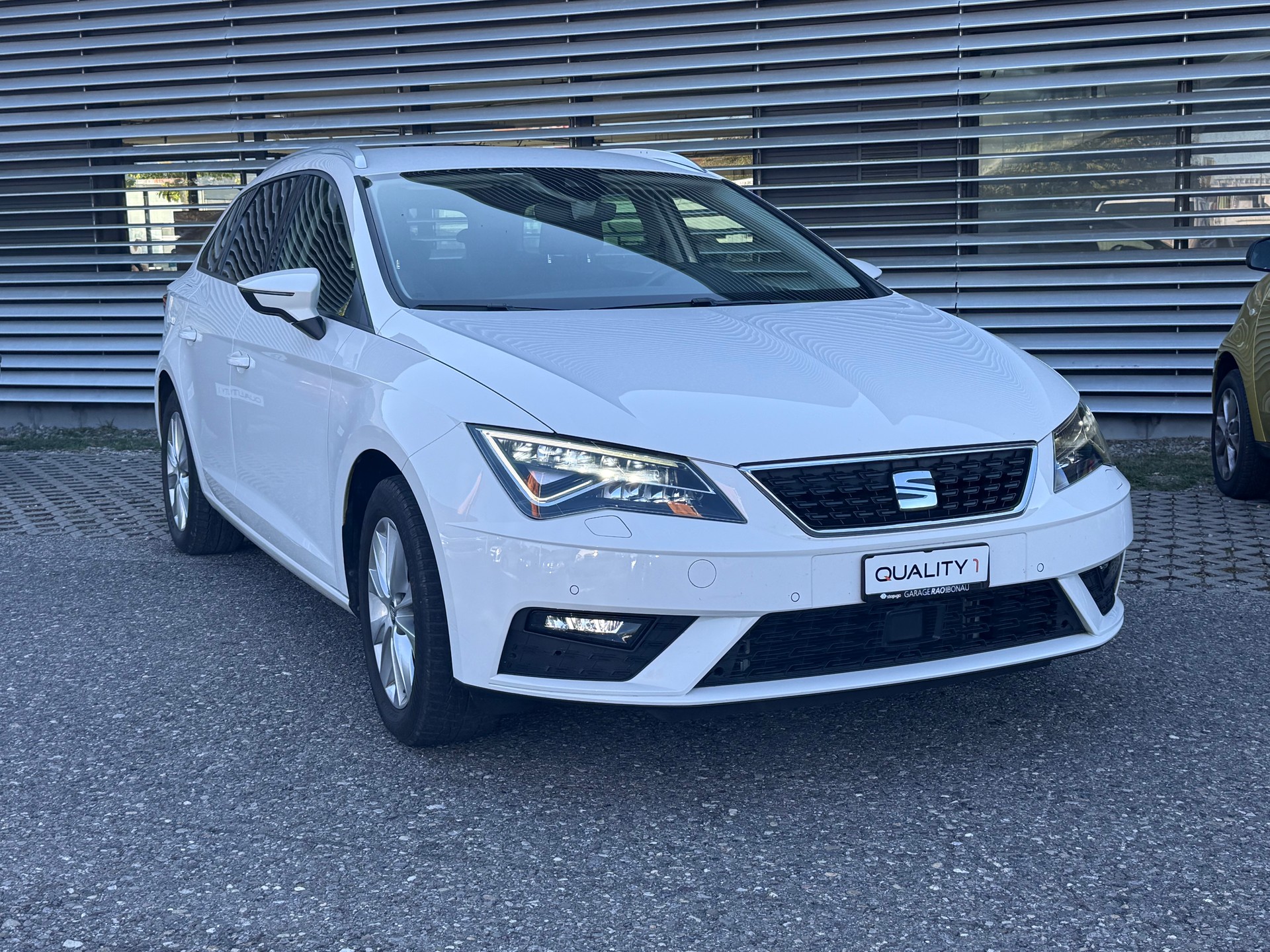 SEAT Leon ST 1.5 TGI Style DSG-image-0