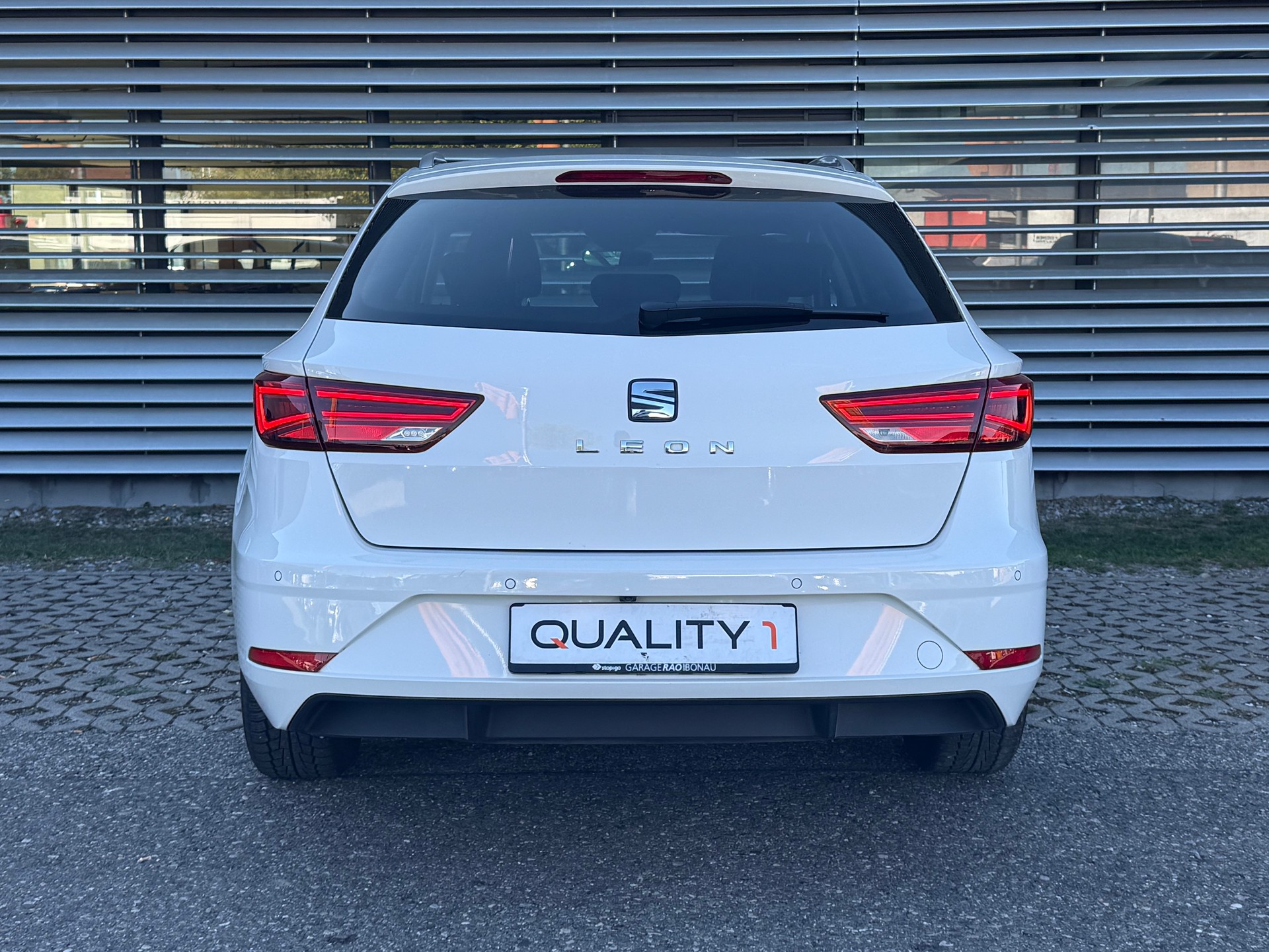 SEAT Leon ST 1.5 TGI Style DSG-image-1