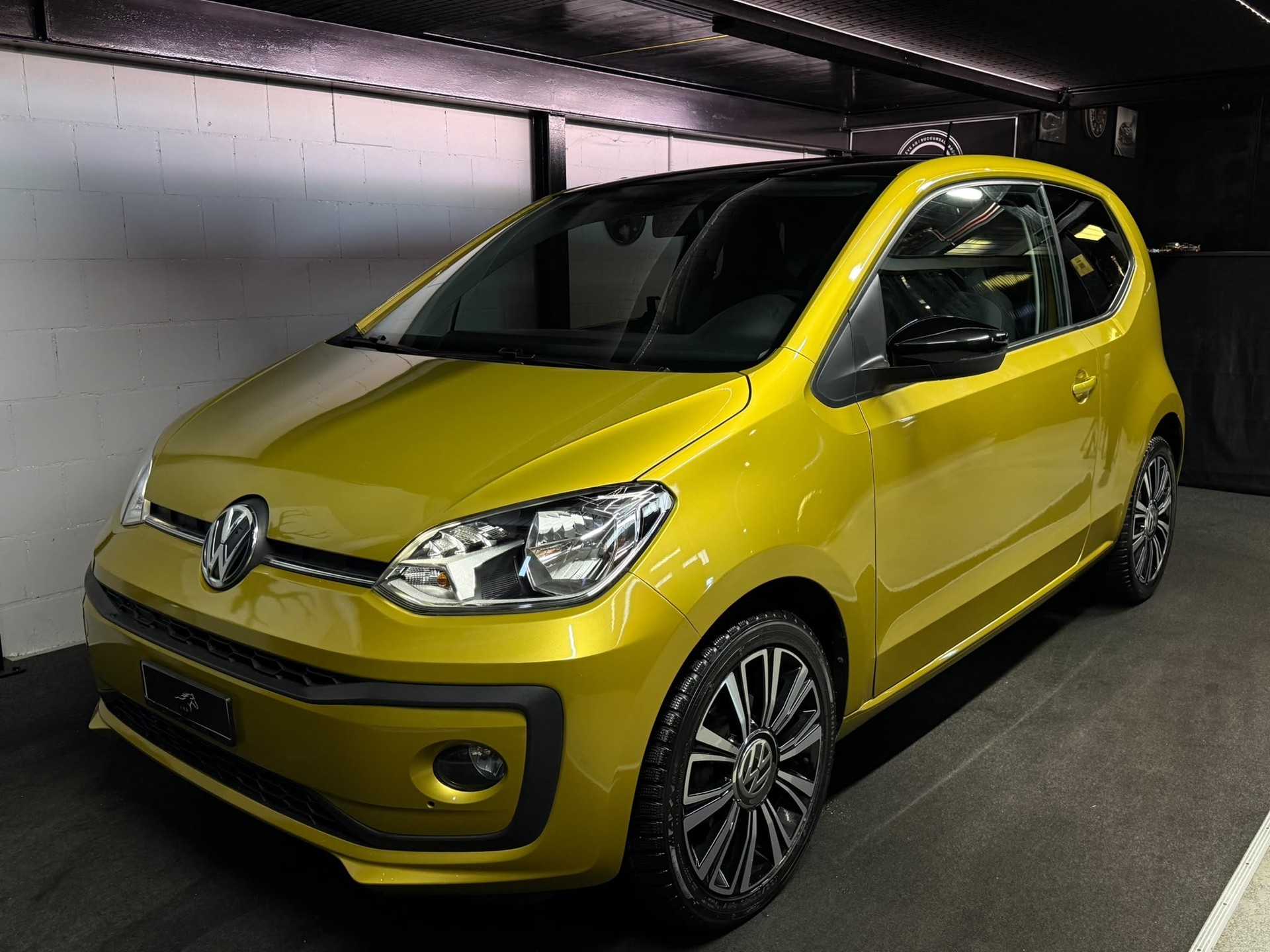 VW Up 1.0 BMT move up-image-1