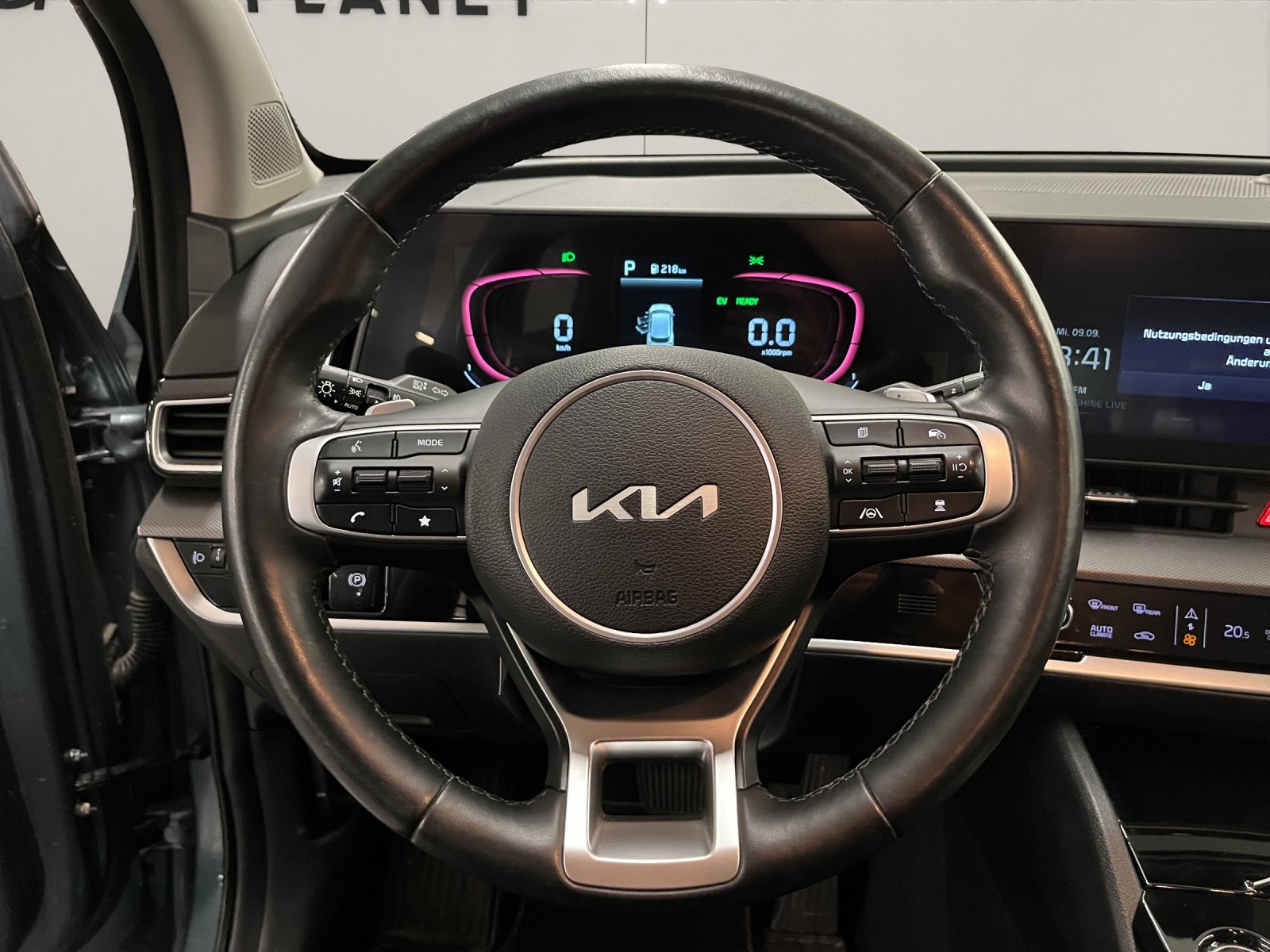 KIA Sportage 1.6 T-GDi Hybrid Power Edition-image-9