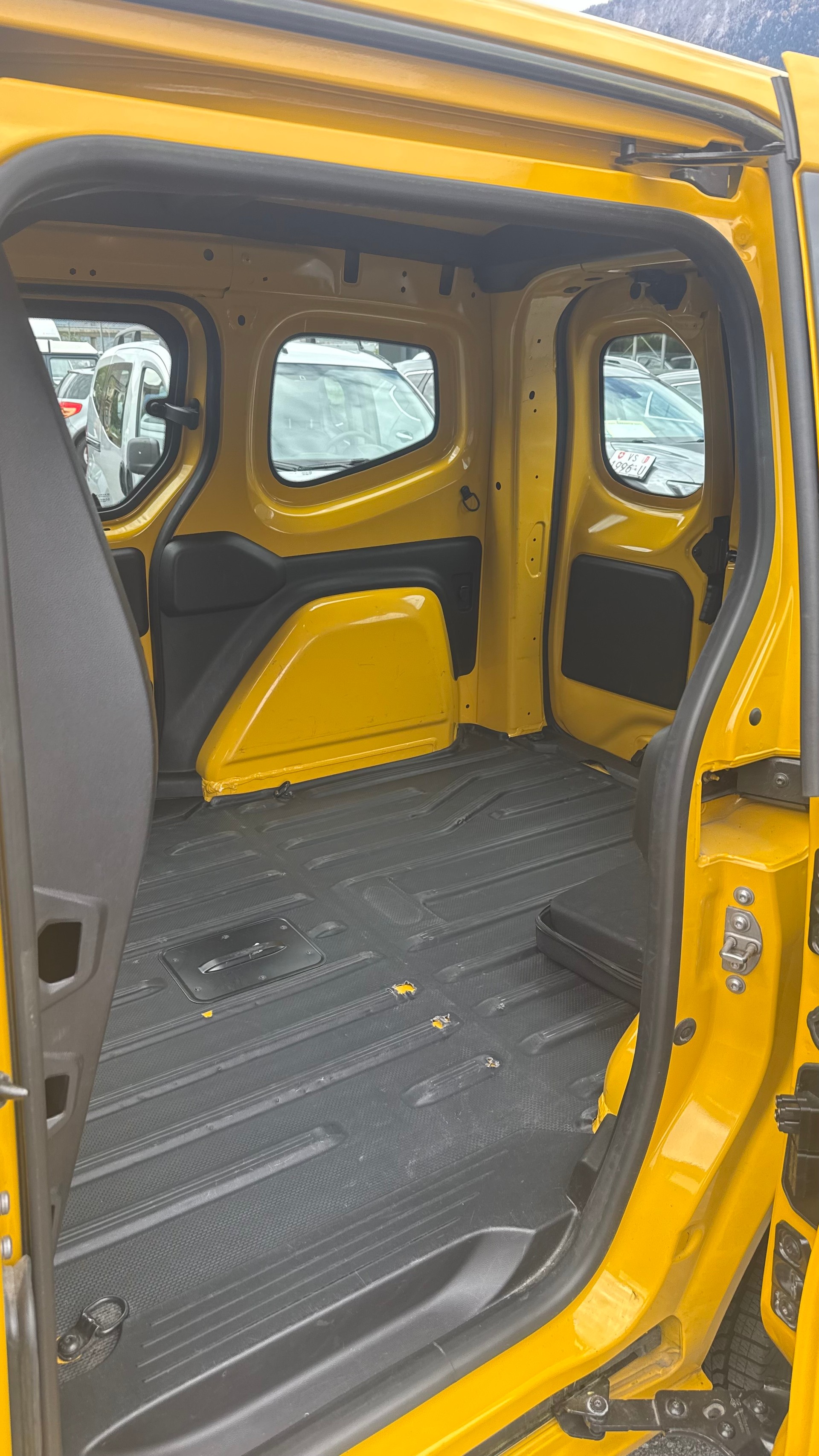 RENAULT Kangoo Van EV45 Open Sesame 22kW Extra-image-7