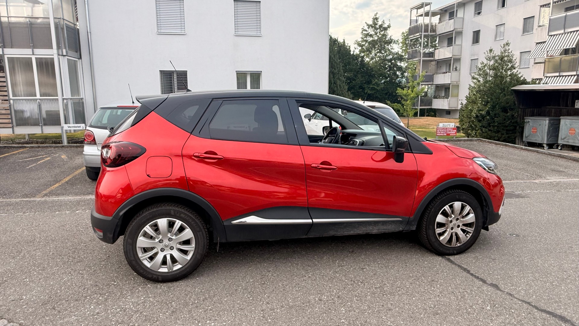 RENAULT Captur 1.3 T 16V Red Edition EDC-image-6