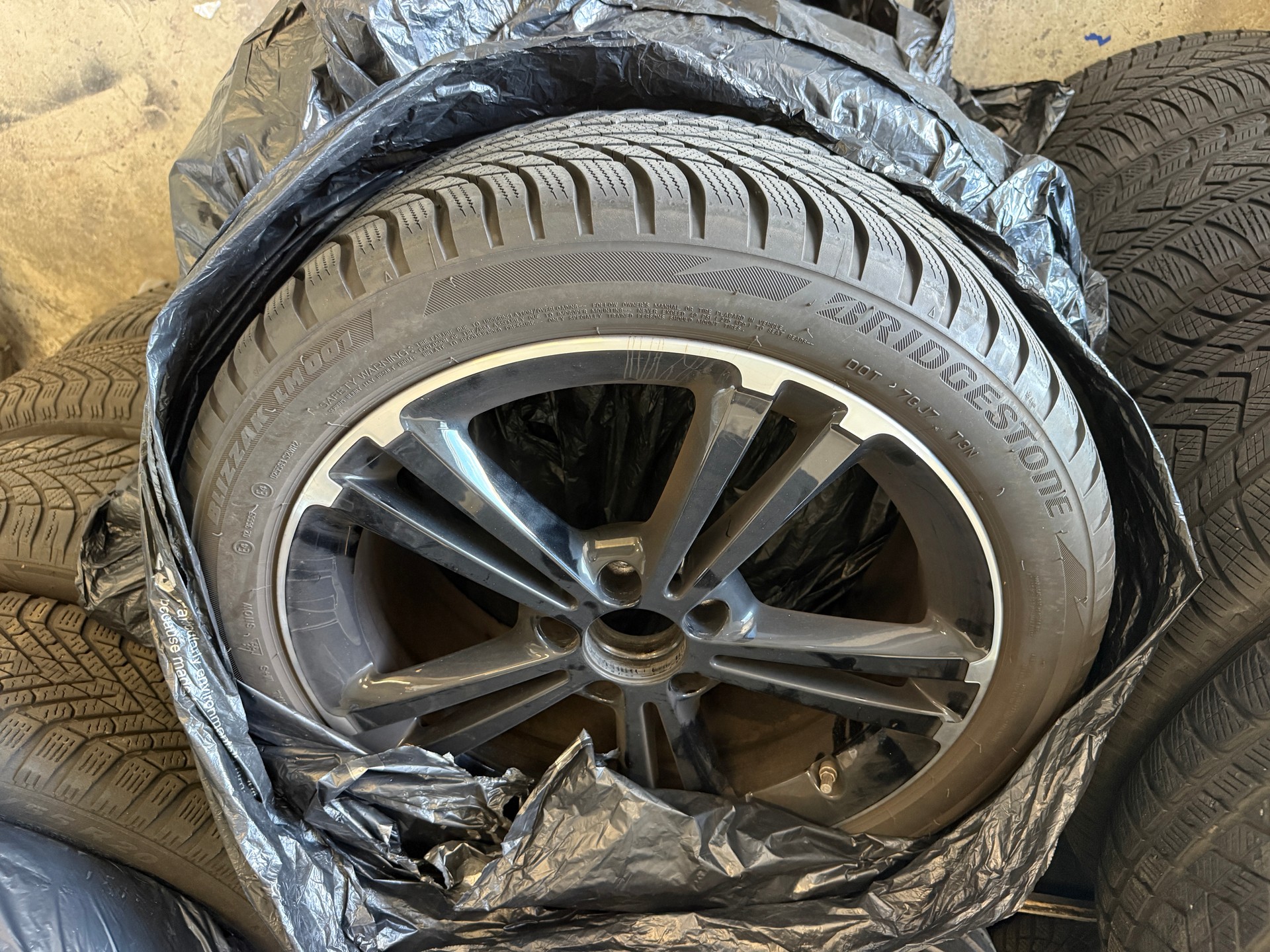 MERCEDES-BENZ A 250 4Matic AMG Line 4Matic 7G-DCT-image-14