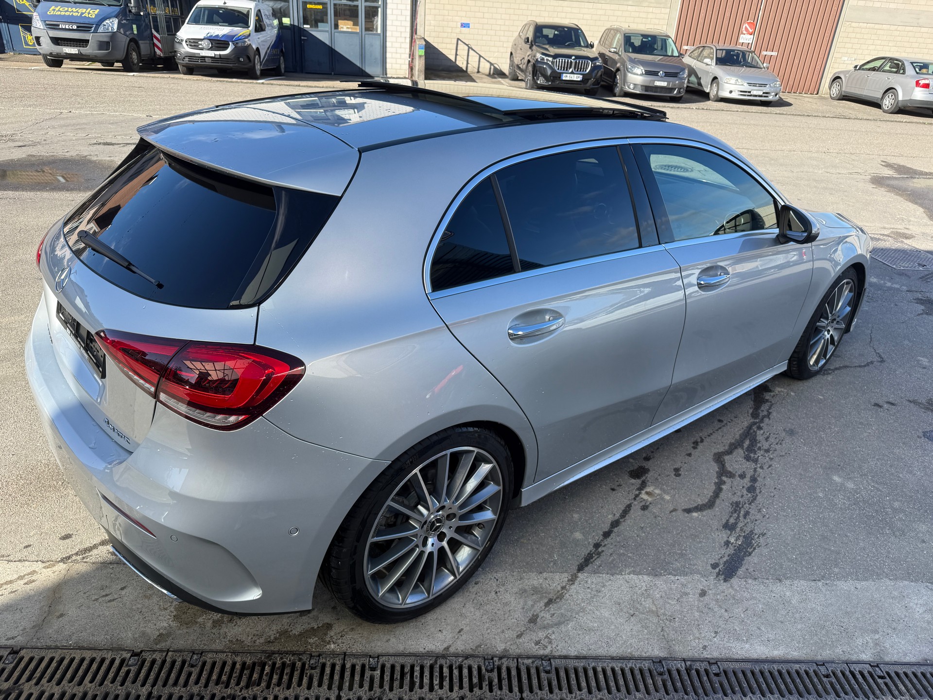 MERCEDES-BENZ A 250 4Matic AMG Line 4Matic 7G-DCT-image-4
