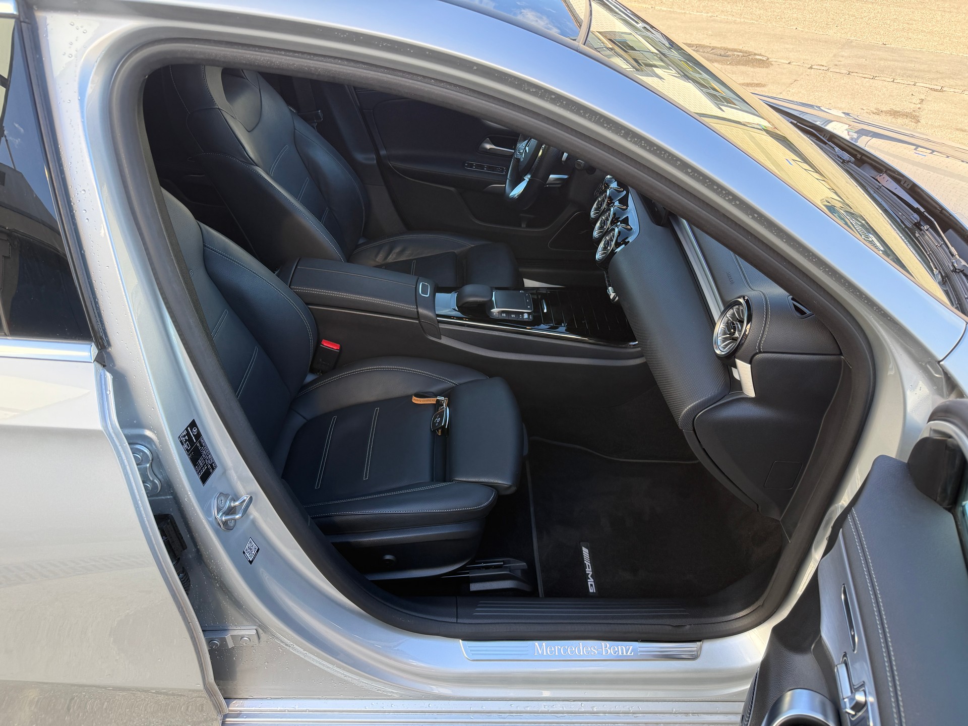 MERCEDES-BENZ A 250 4Matic AMG Line 4Matic 7G-DCT-image-8