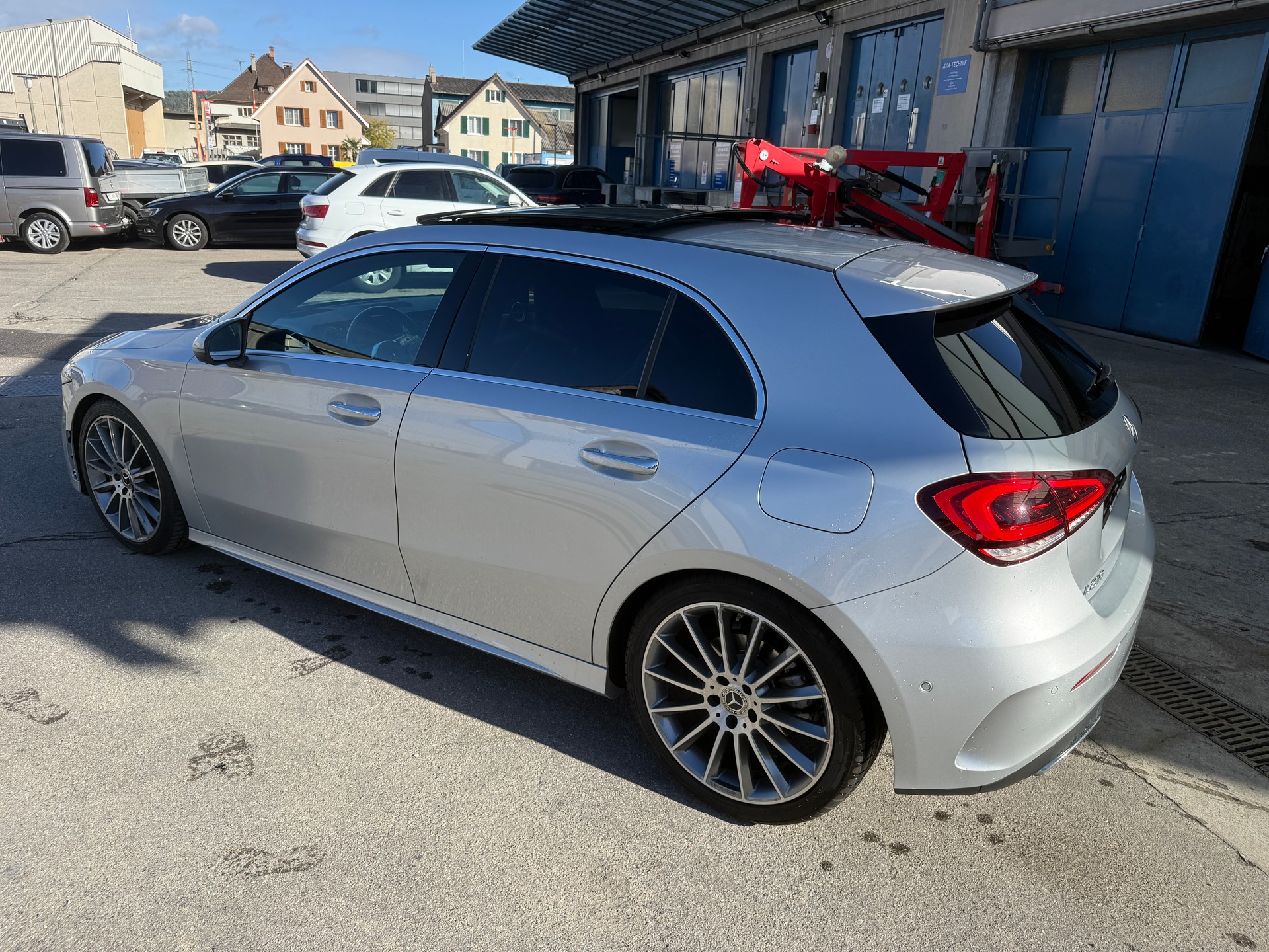 MERCEDES-BENZ A 250 4Matic AMG Line 4Matic 7G-DCT-image-3