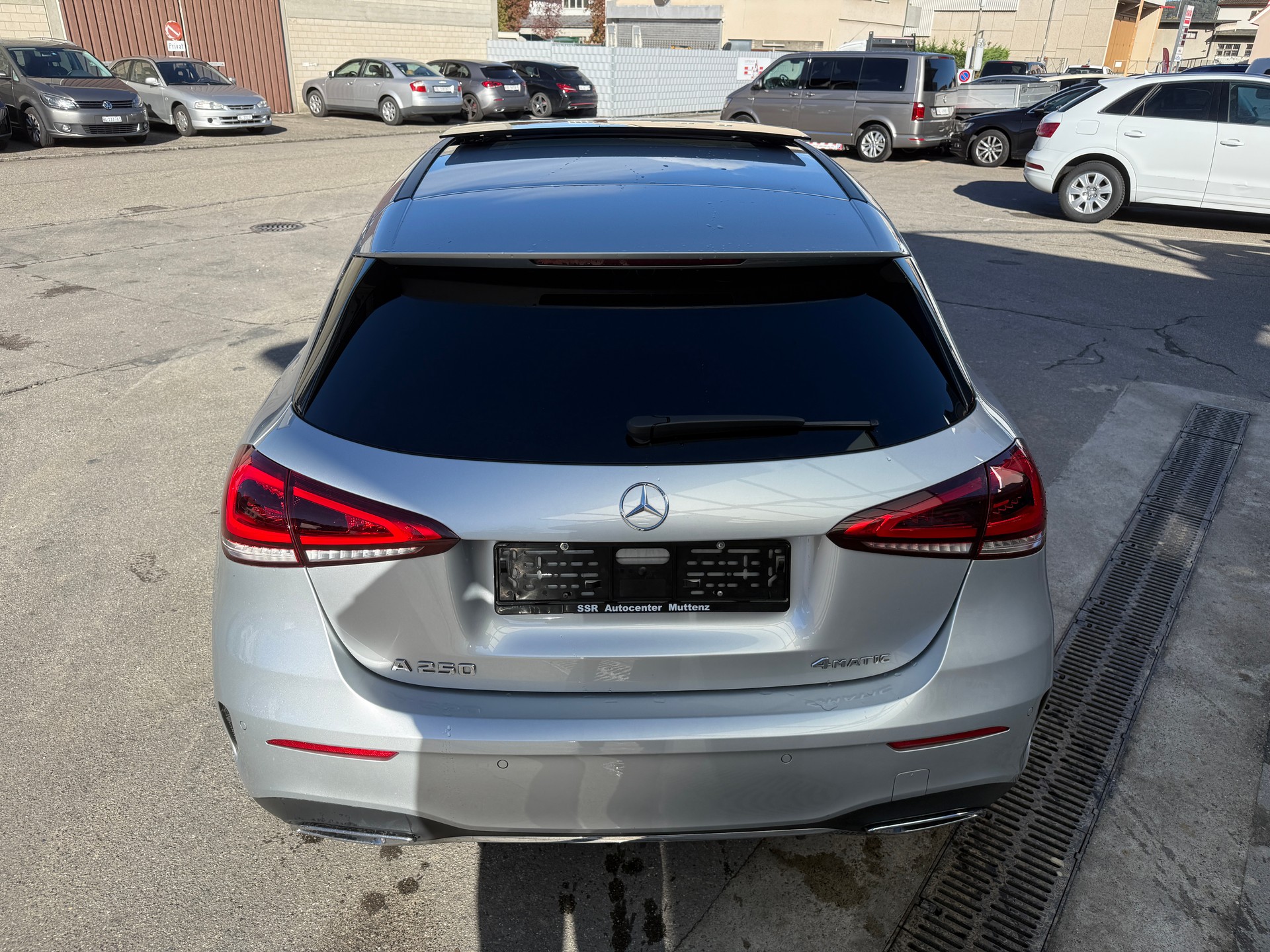 MERCEDES-BENZ A 250 4Matic AMG Line 4Matic 7G-DCT-image-5