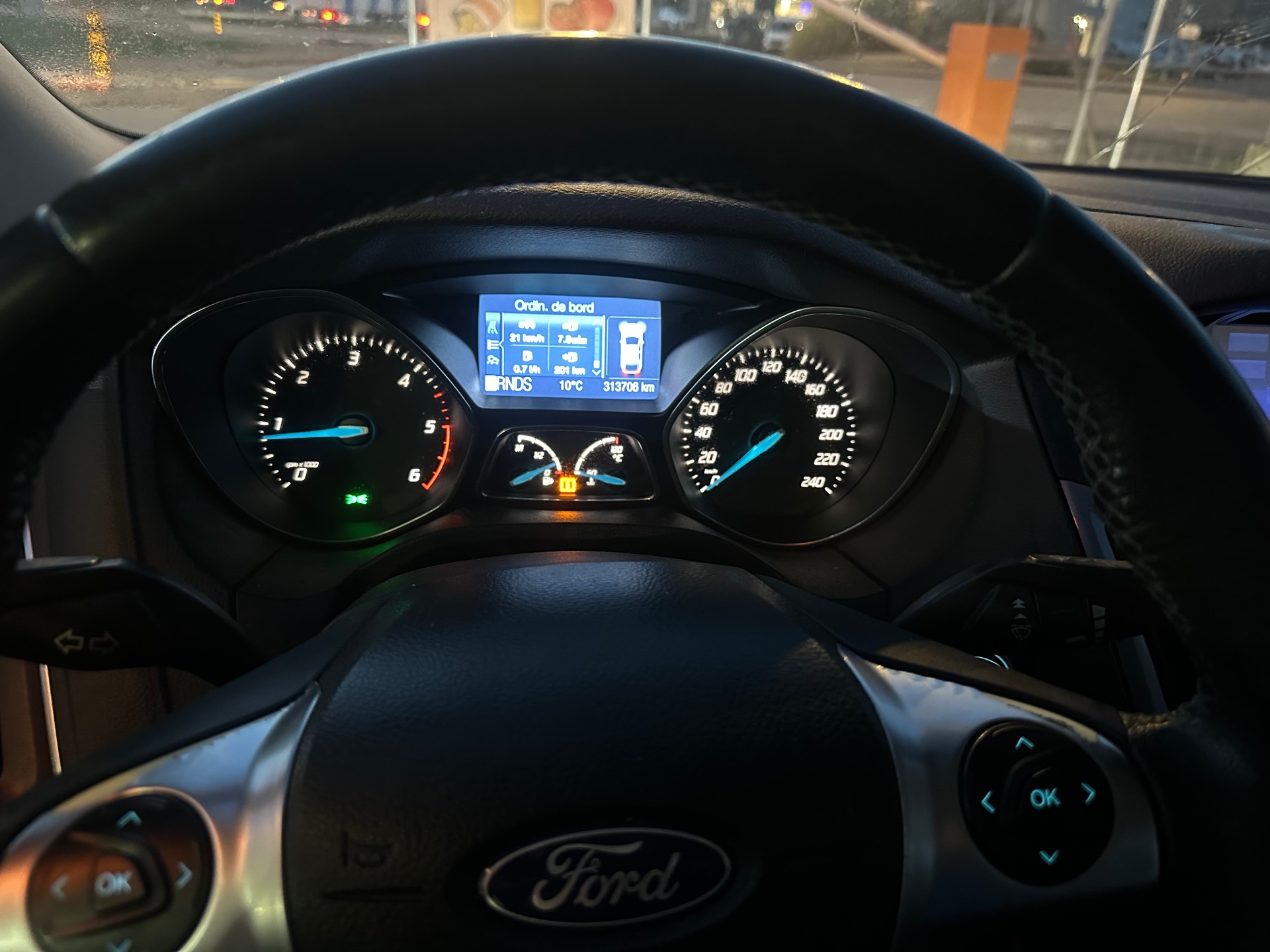 FORD Focus 2.0 TDCi Titanium PowerShift-image-7