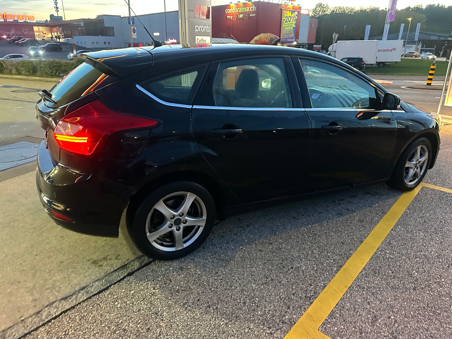 FORD Focus 2.0 TDCi Titanium PowerShift-image-10