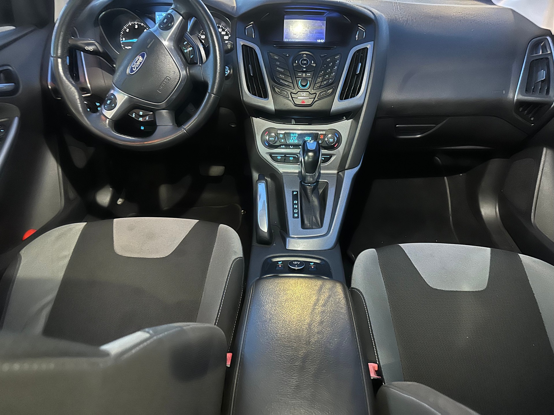 FORD Focus 2.0 TDCi Titanium PowerShift-image-6