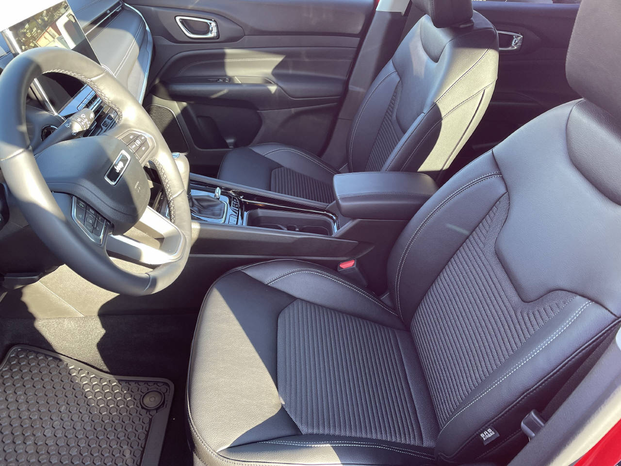 JEEP Compass 1.3 Swiss Limited Plus 4xe-image-5