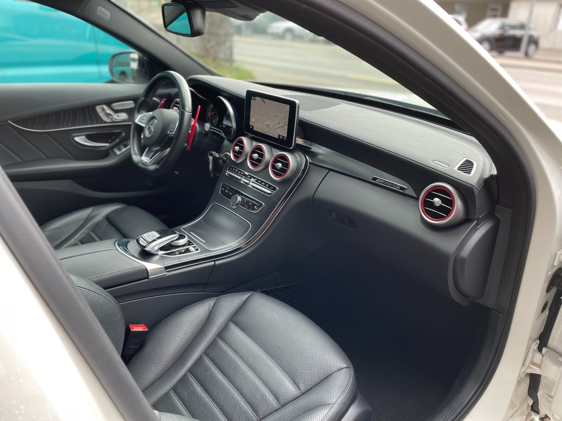 MERCEDES-BENZ C 450 AMG 4Matic 7G-Tronic-image-11
