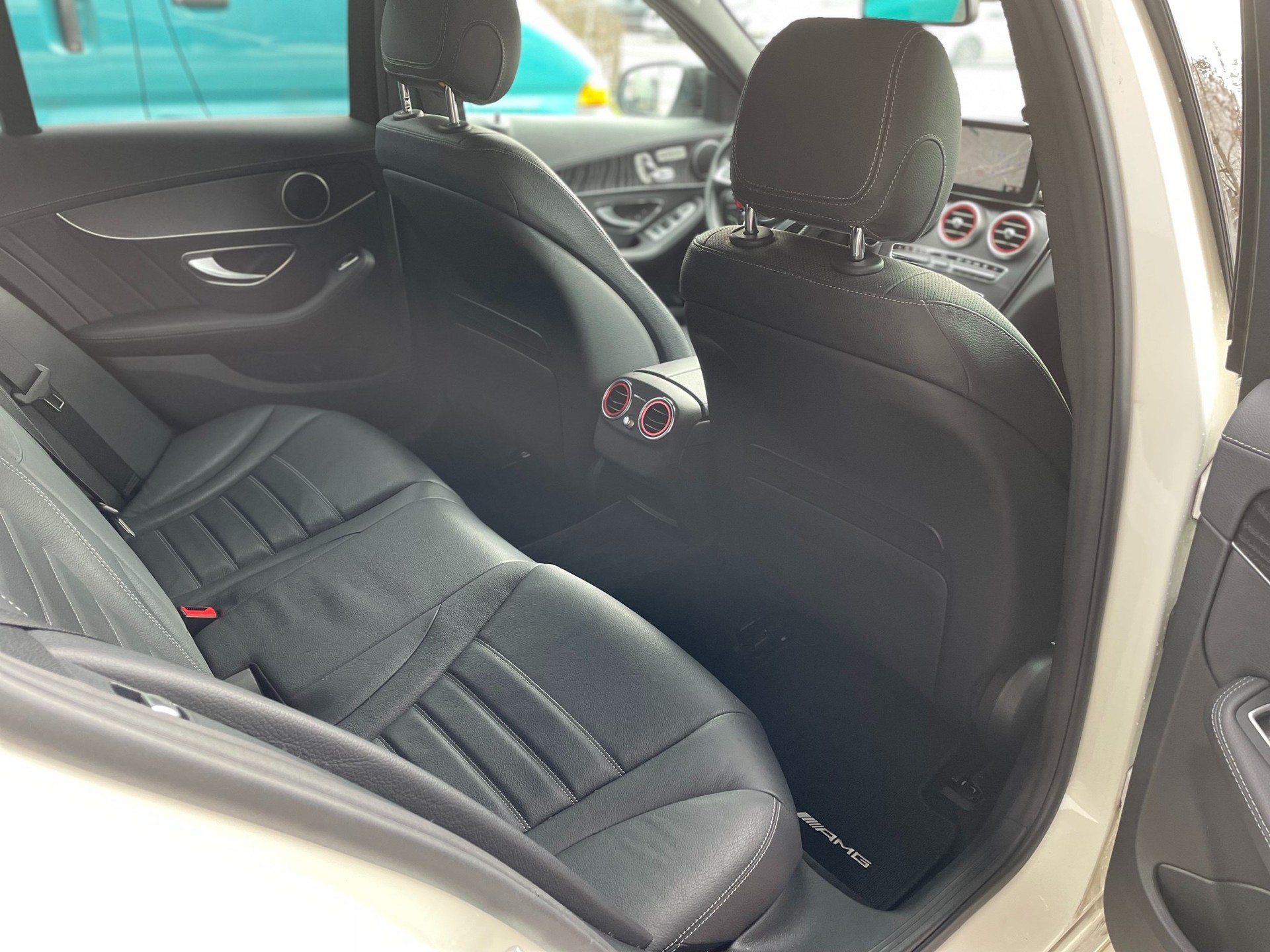 MERCEDES-BENZ C 450 AMG 4Matic 7G-Tronic-image-12